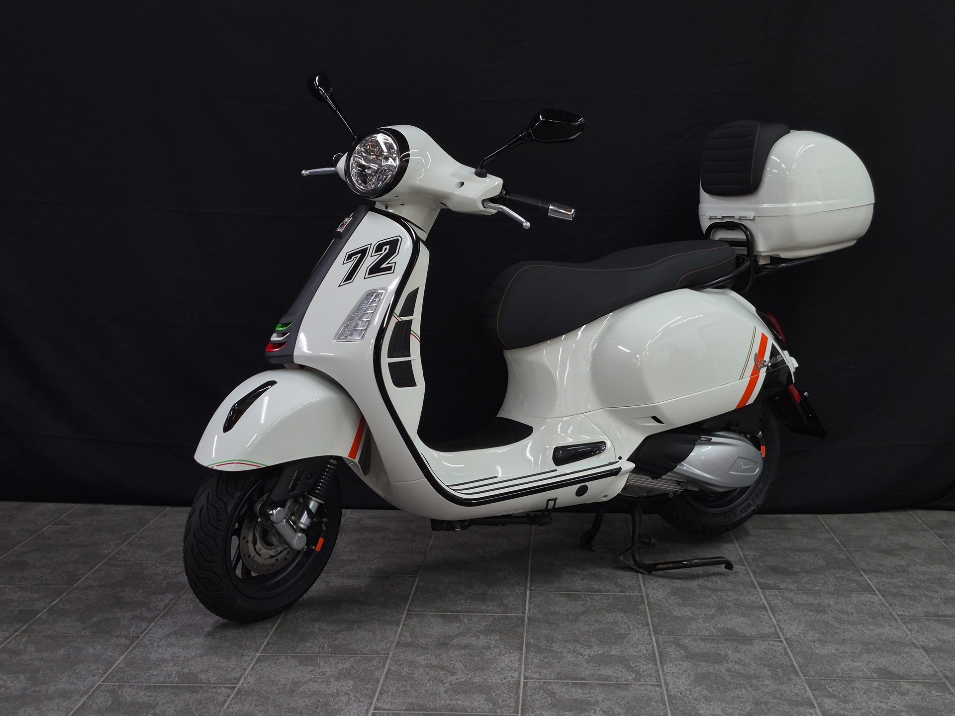 PIAGGIO Vespa GTS 300 Super Sport ABS-image-7