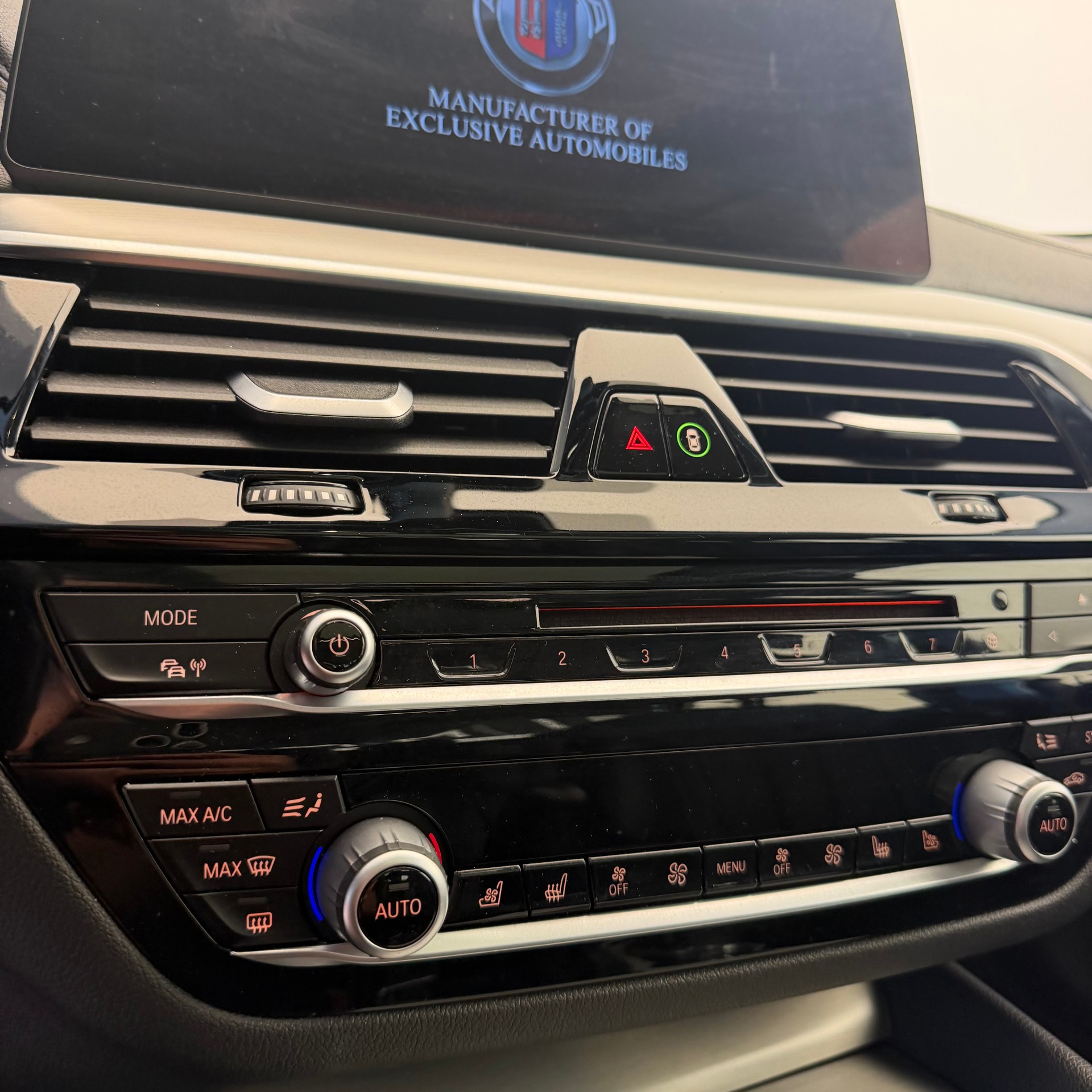 BMW-ALPINA D5 S BiTurbo Limousine 3.0d xDrive Switch-Tronic-image-9