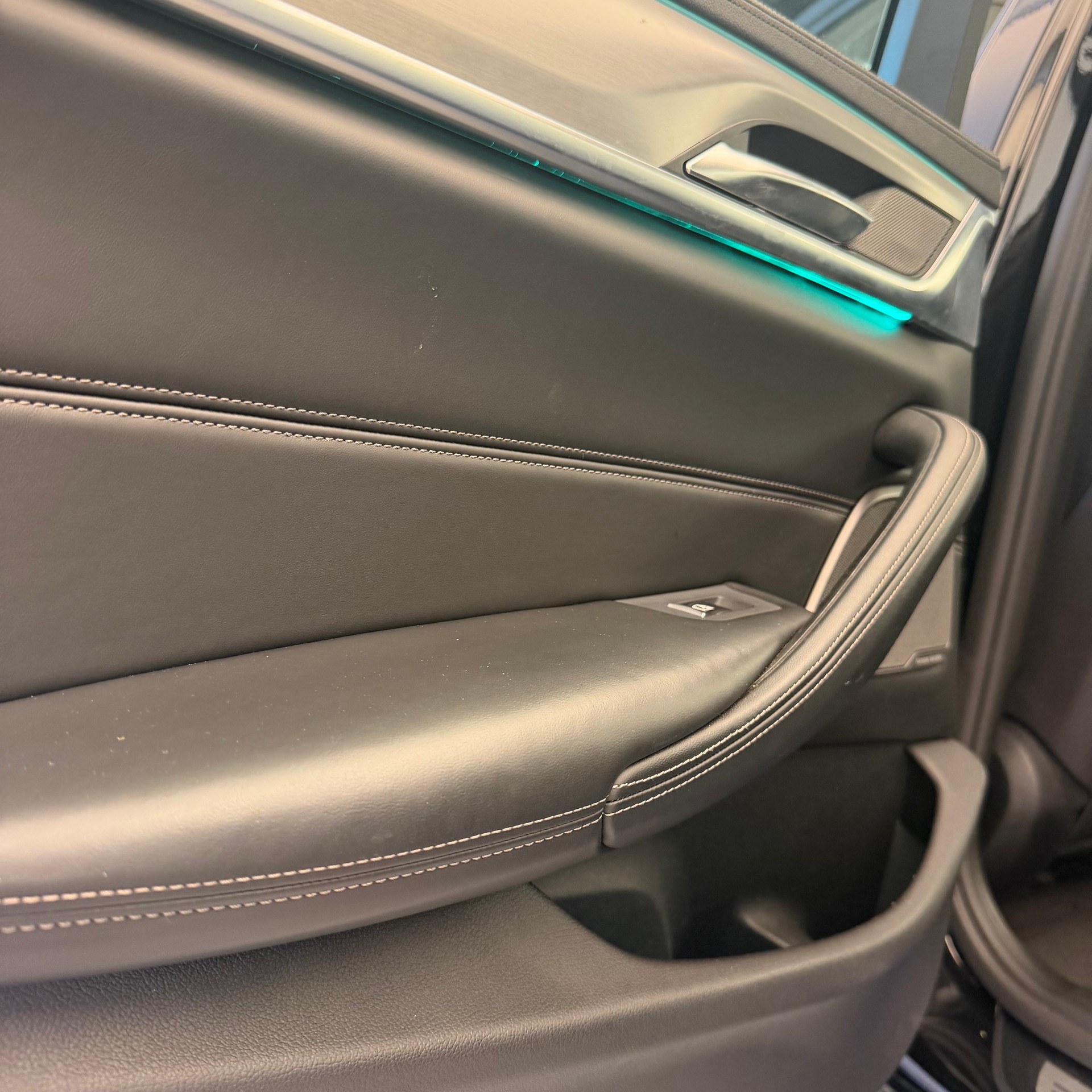 BMW-ALPINA D5 S BiTurbo Limousine 3.0d xDrive Switch-Tronic-image-12