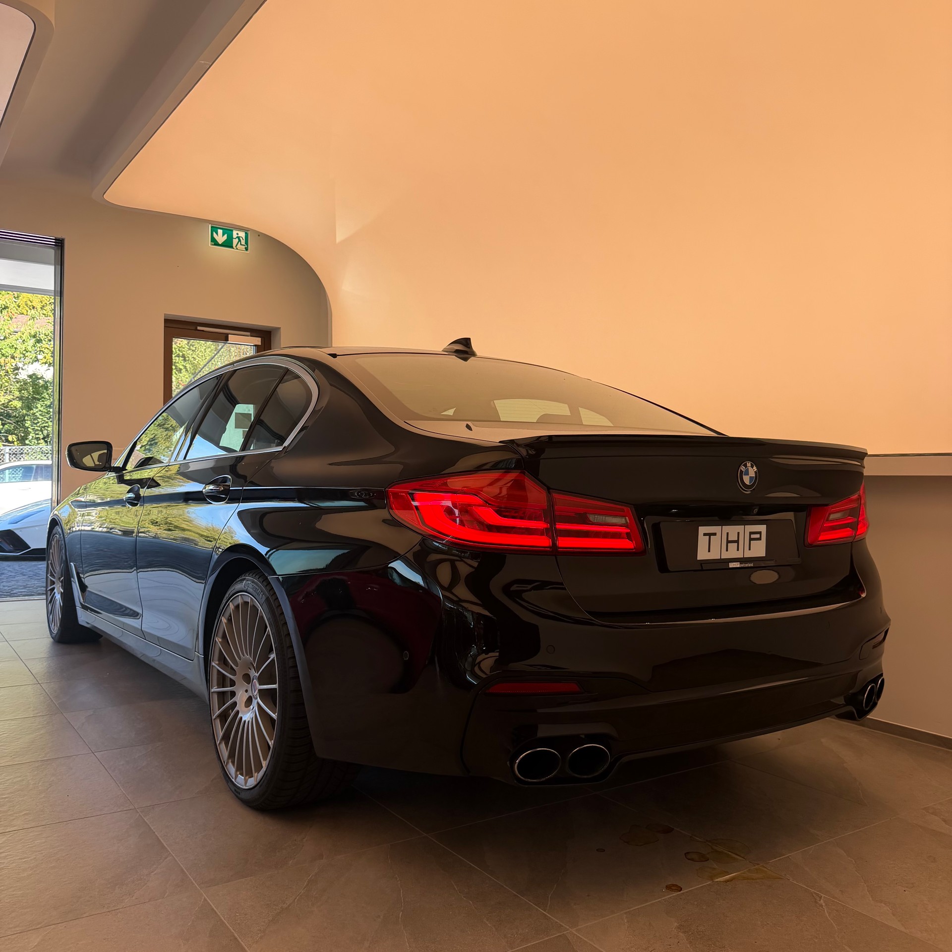 BMW-ALPINA D5 S BiTurbo Limousine 3.0d xDrive Switch-Tronic-image-4