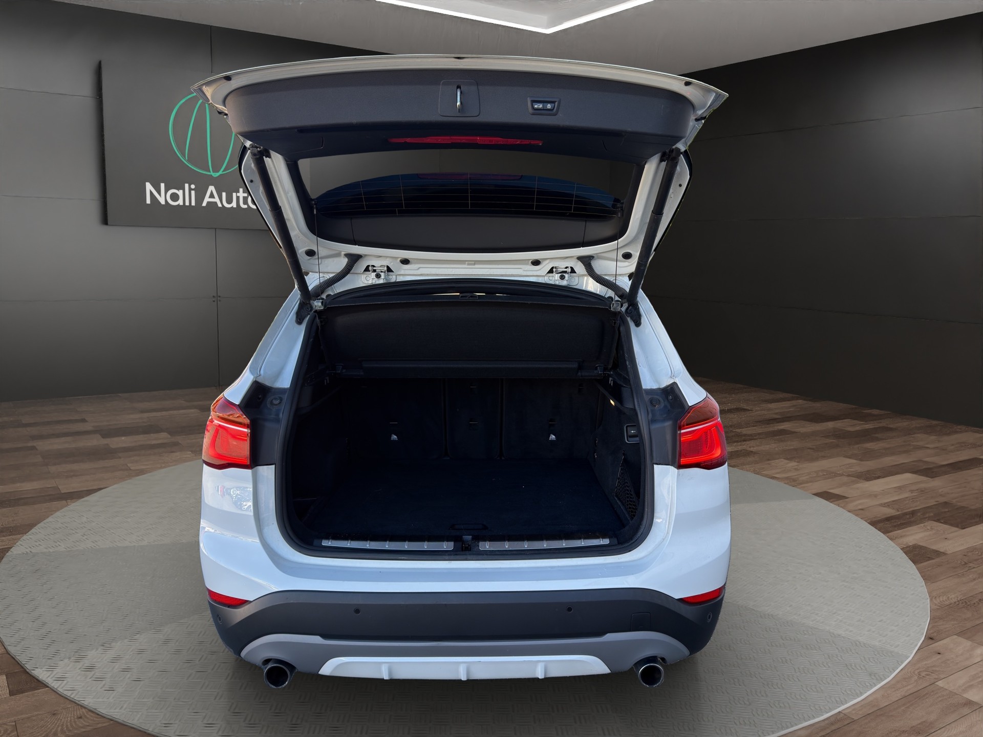 BMW X1 xDrive 20d Sport Line Steptronic-image-8