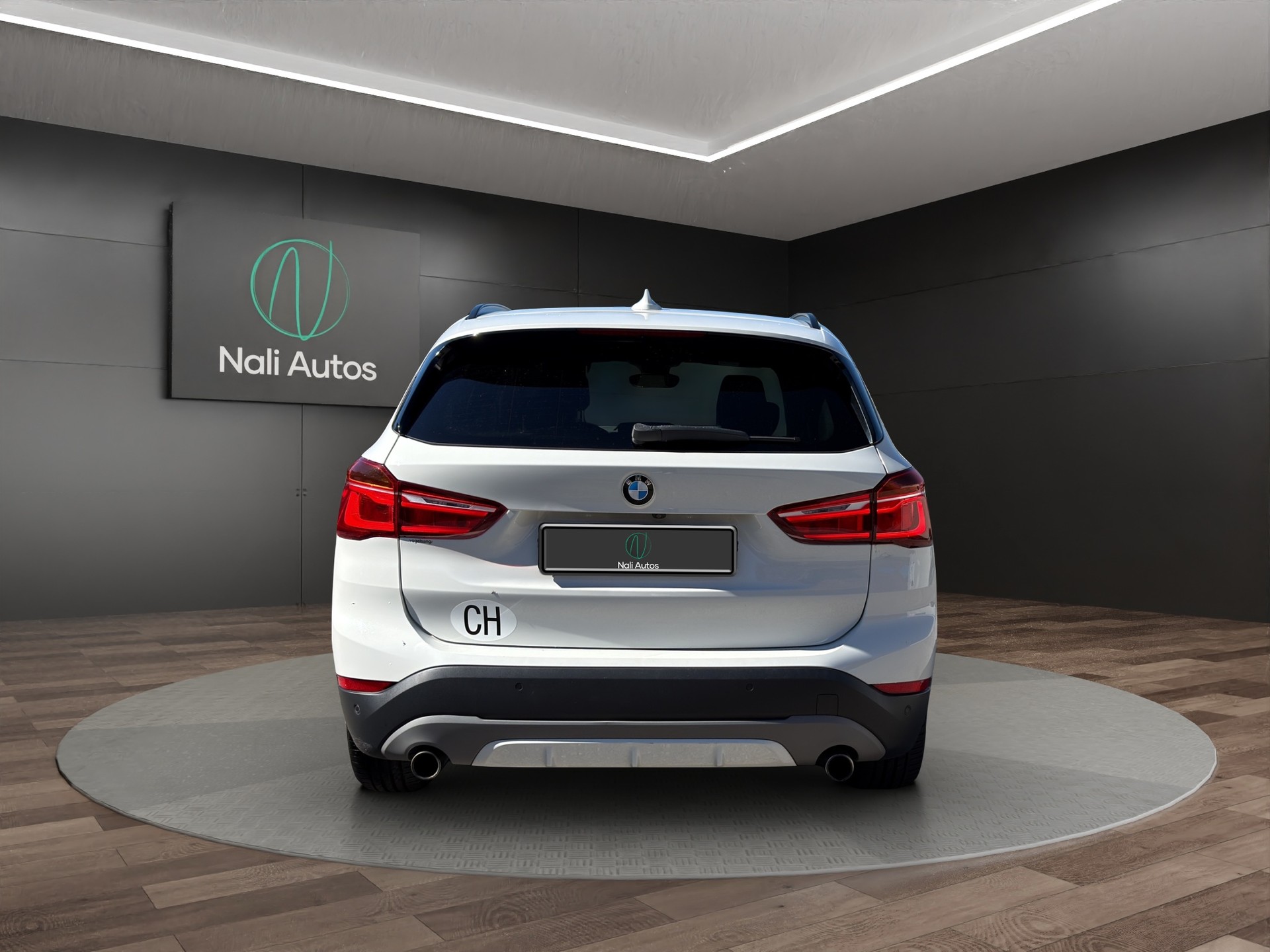 BMW X1 xDrive 20d Sport Line Steptronic-showroom-element-3