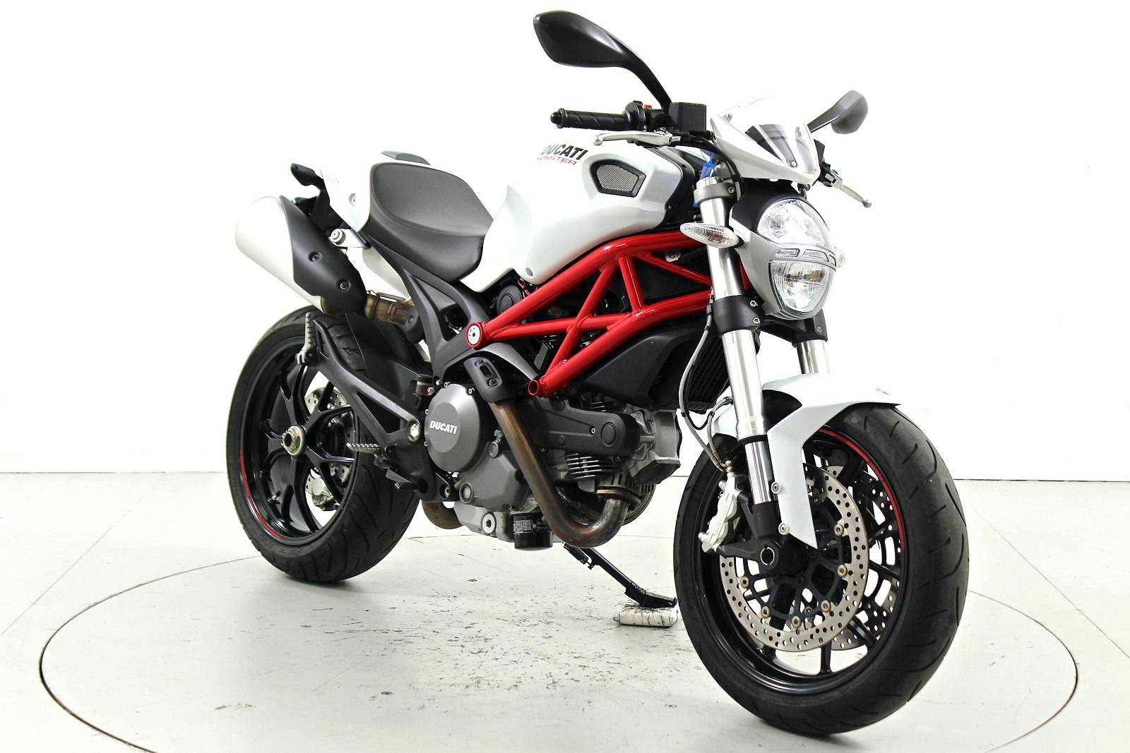 DUCATI 796 Monster ABS-image-1