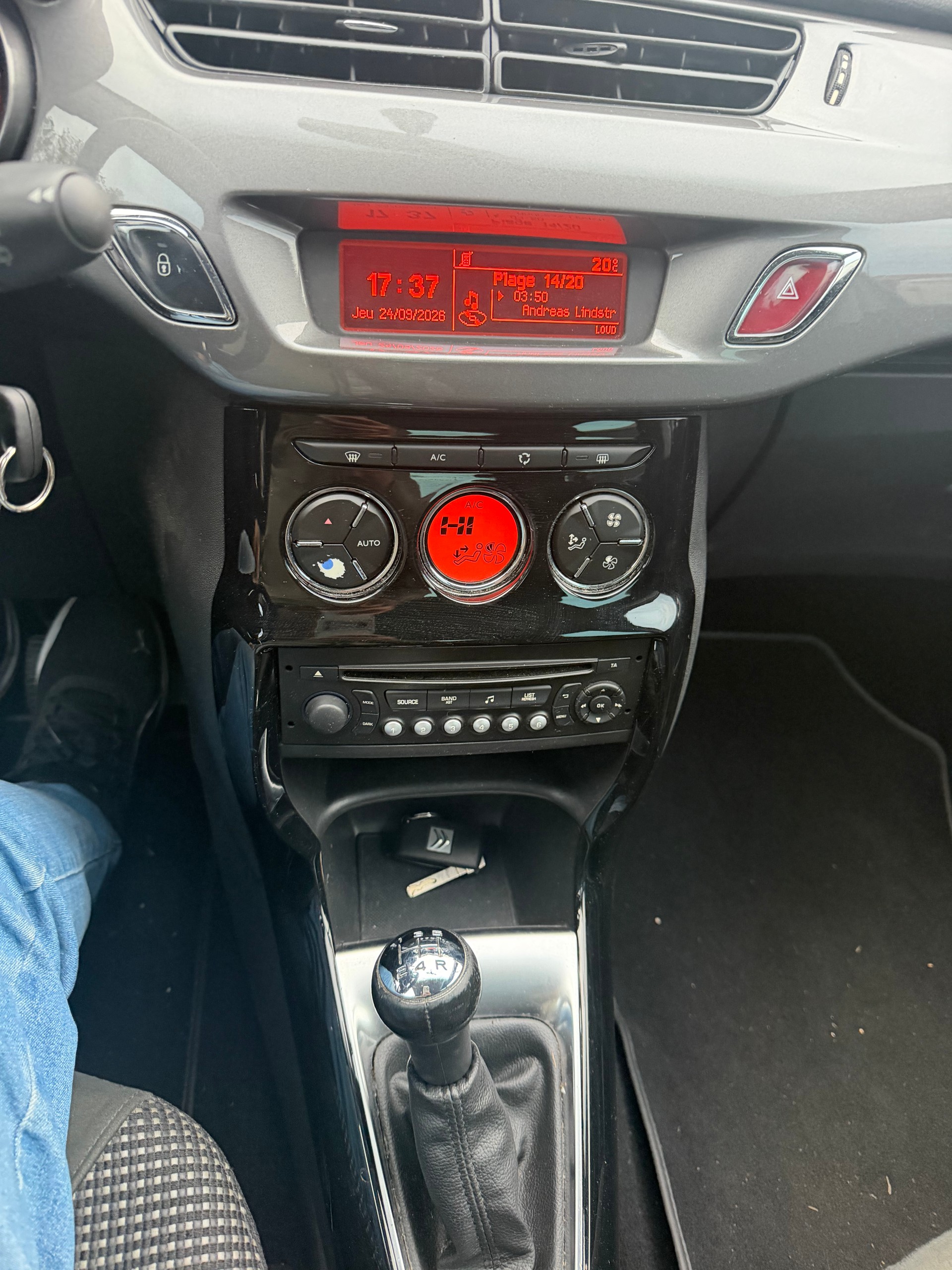 CITROEN C3 1.2i Exclusive-image-6