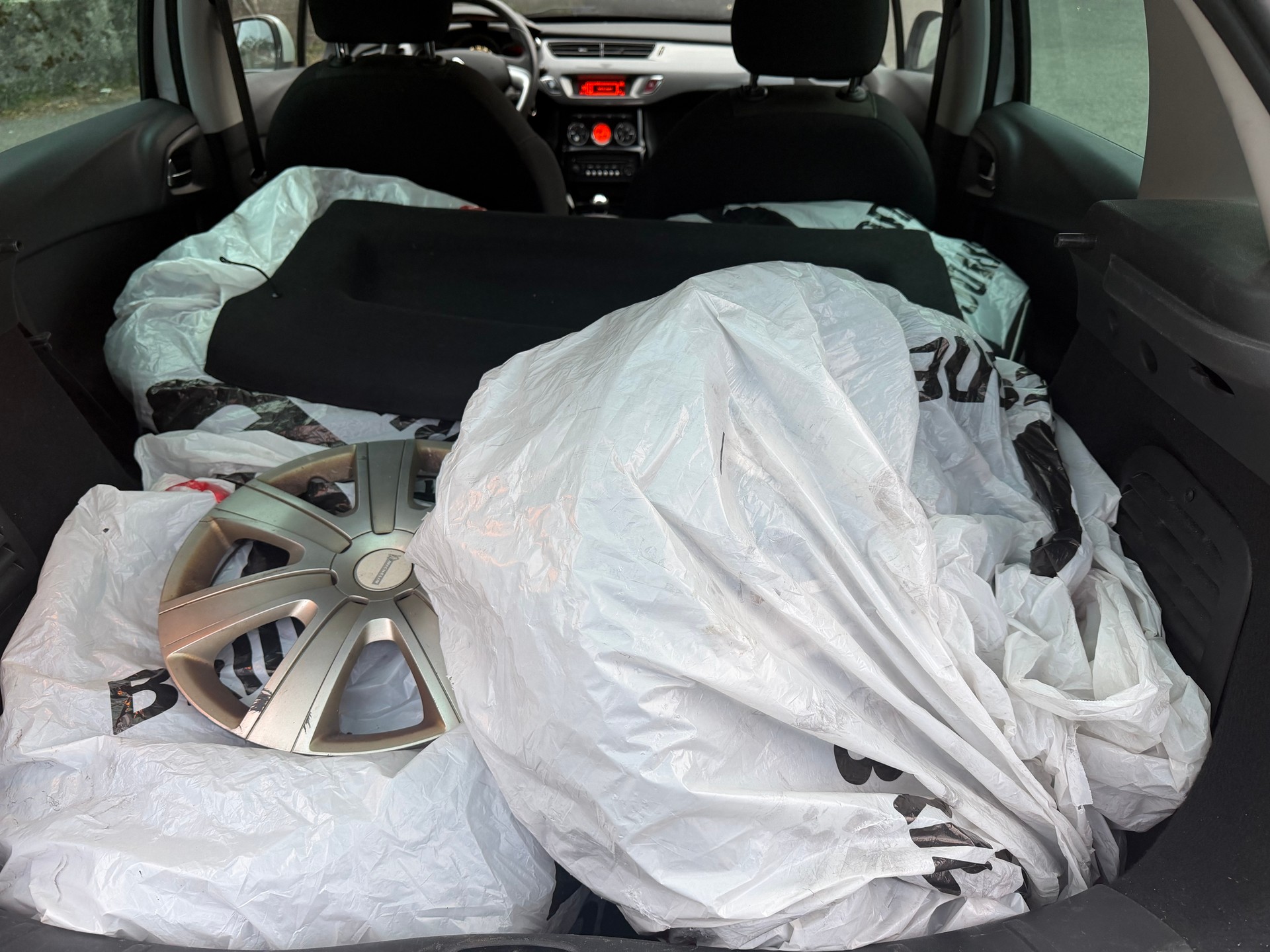 CITROEN C3 1.2i Exclusive-image-15