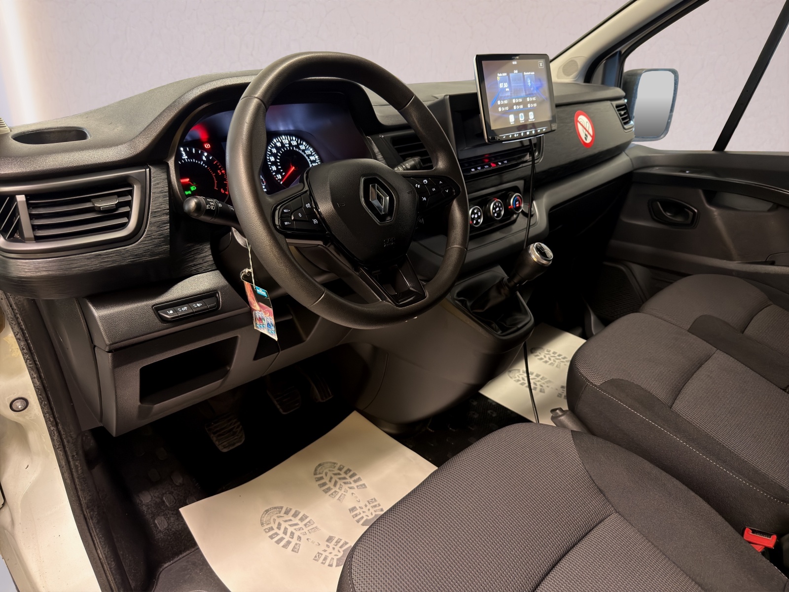 RENAULT Trafic 2.0 Blue dCi 150 Advance L2H2 EN-image-6