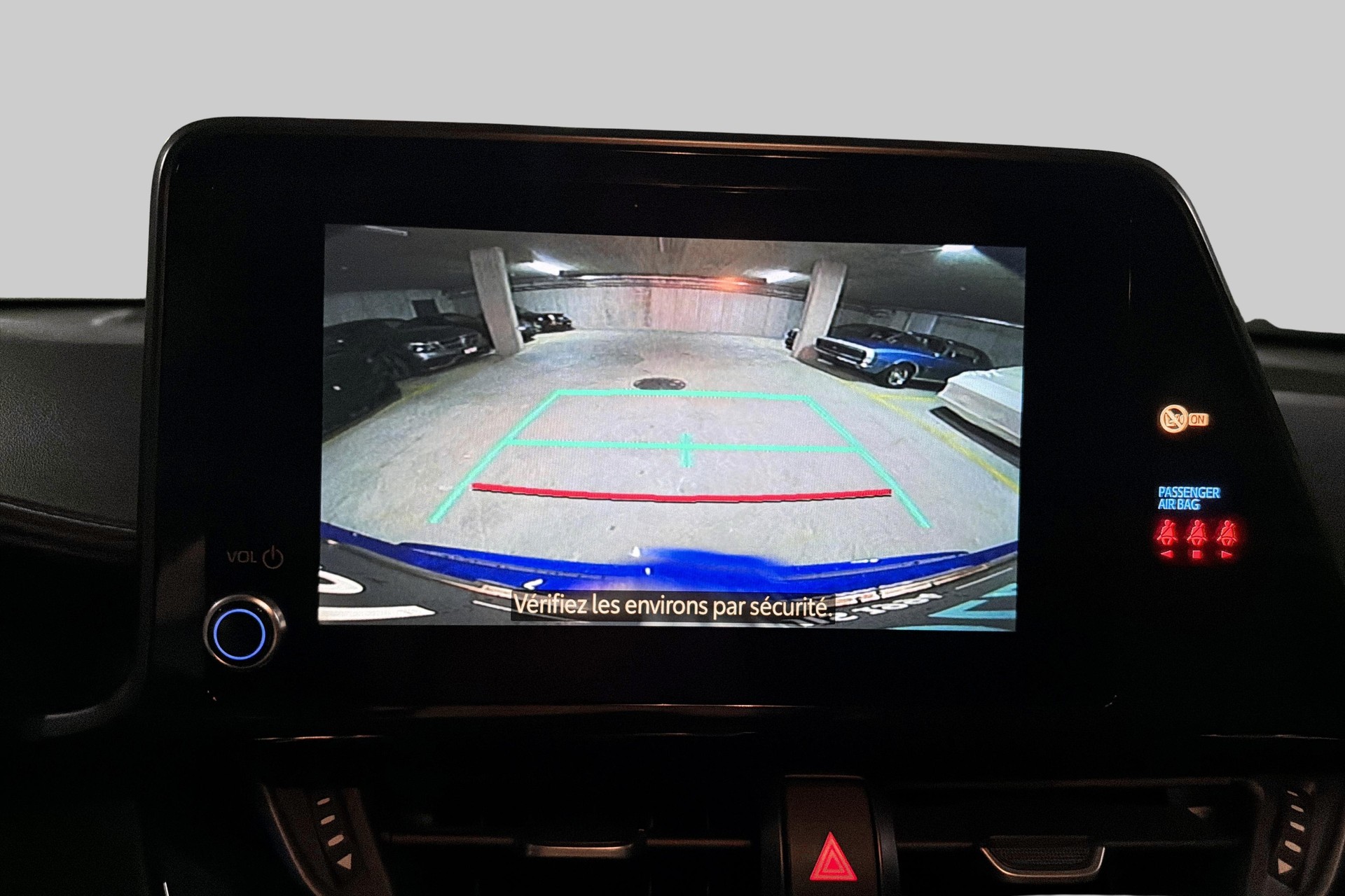 TOYOTA C-HR 1.8 HSD CVT Trend-image-12