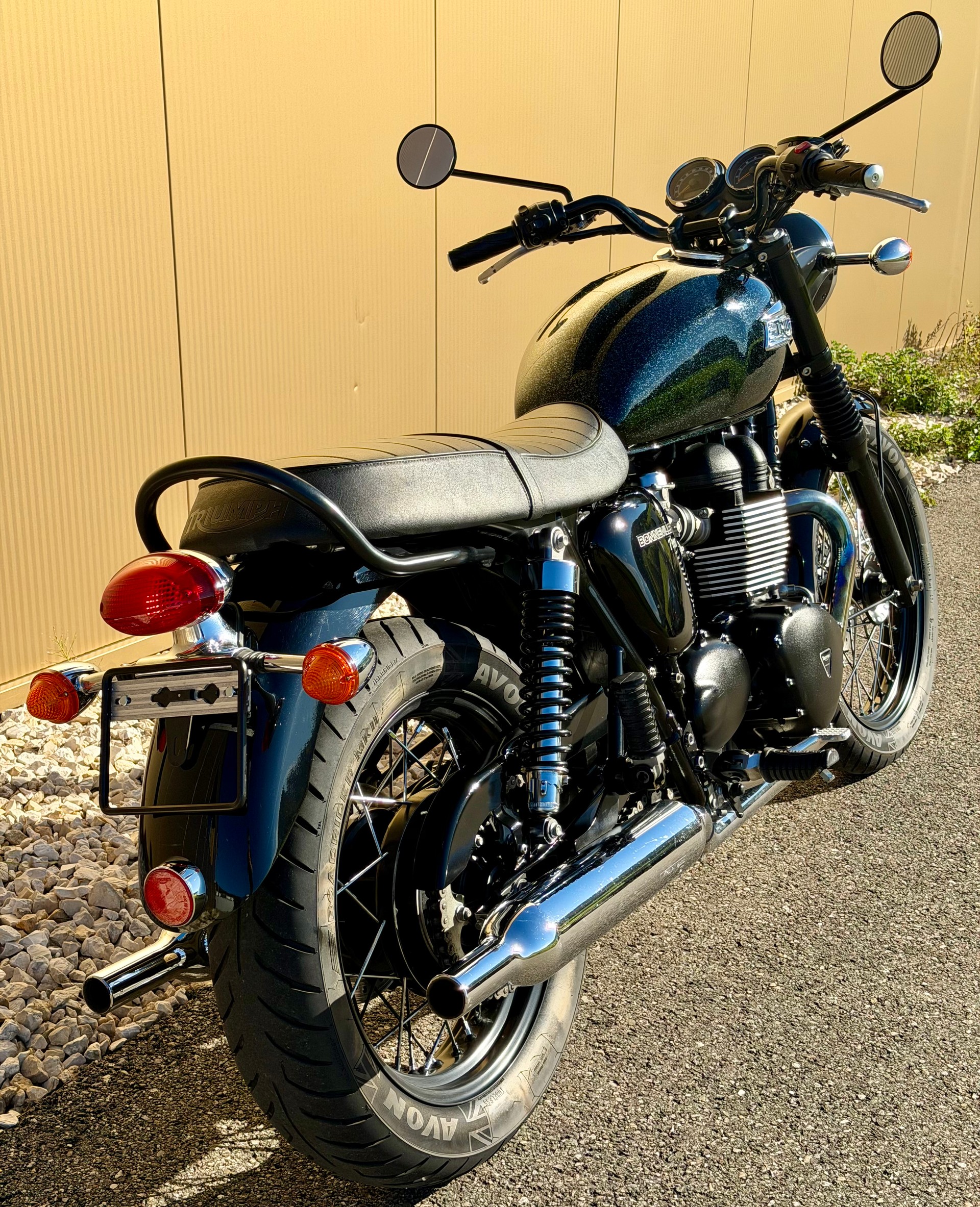 TRIUMPH Bonneville 900 i T 100-image-5
