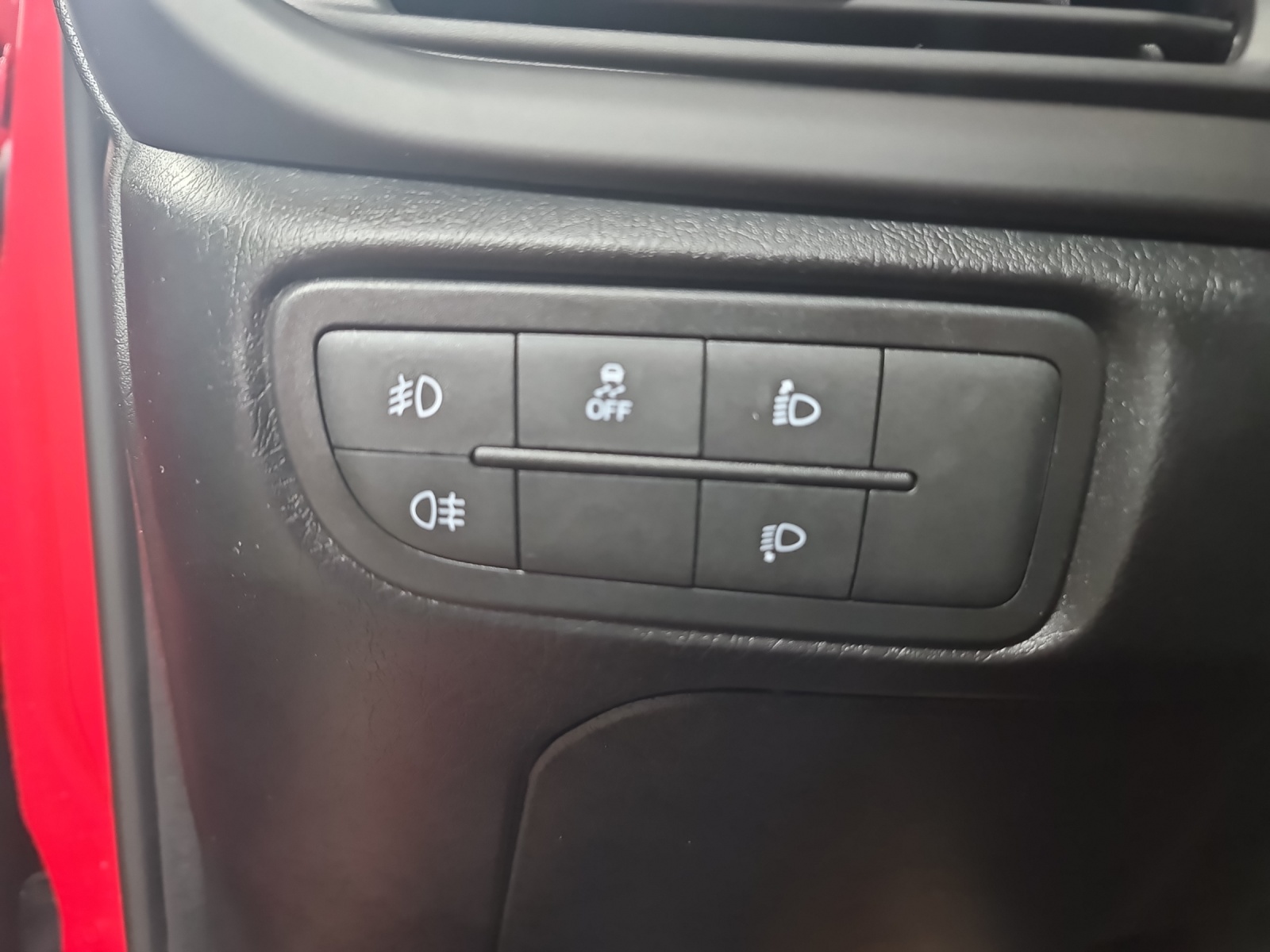 FIAT Tipo Hybrid 1.5 Swiss Edition Cross-image-19