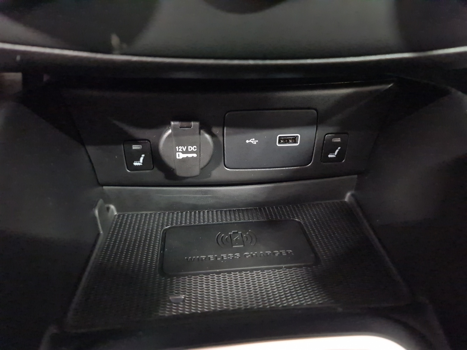 FIAT Tipo Hybrid 1.5 Swiss Edition Cross-image-20