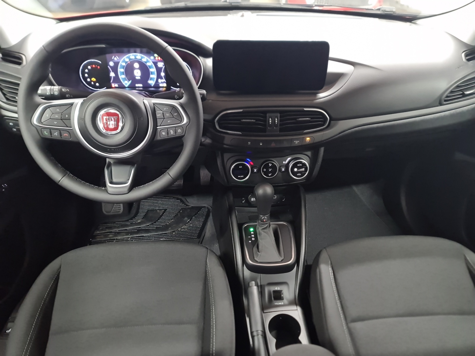 FIAT Tipo Hybrid 1.5 Swiss Edition Cross-image-8