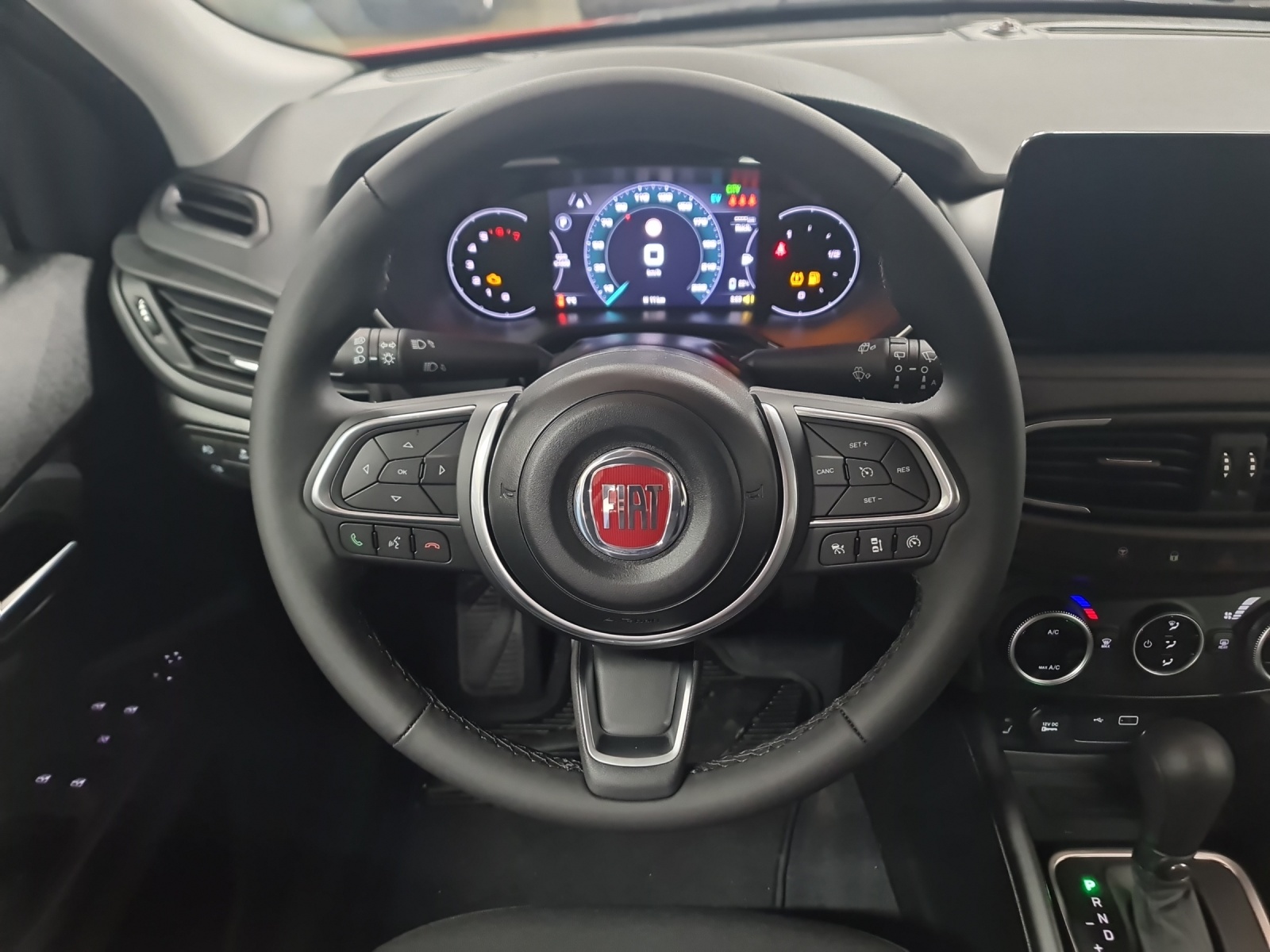 FIAT Tipo Hybrid 1.5 Swiss Edition Cross-image-6