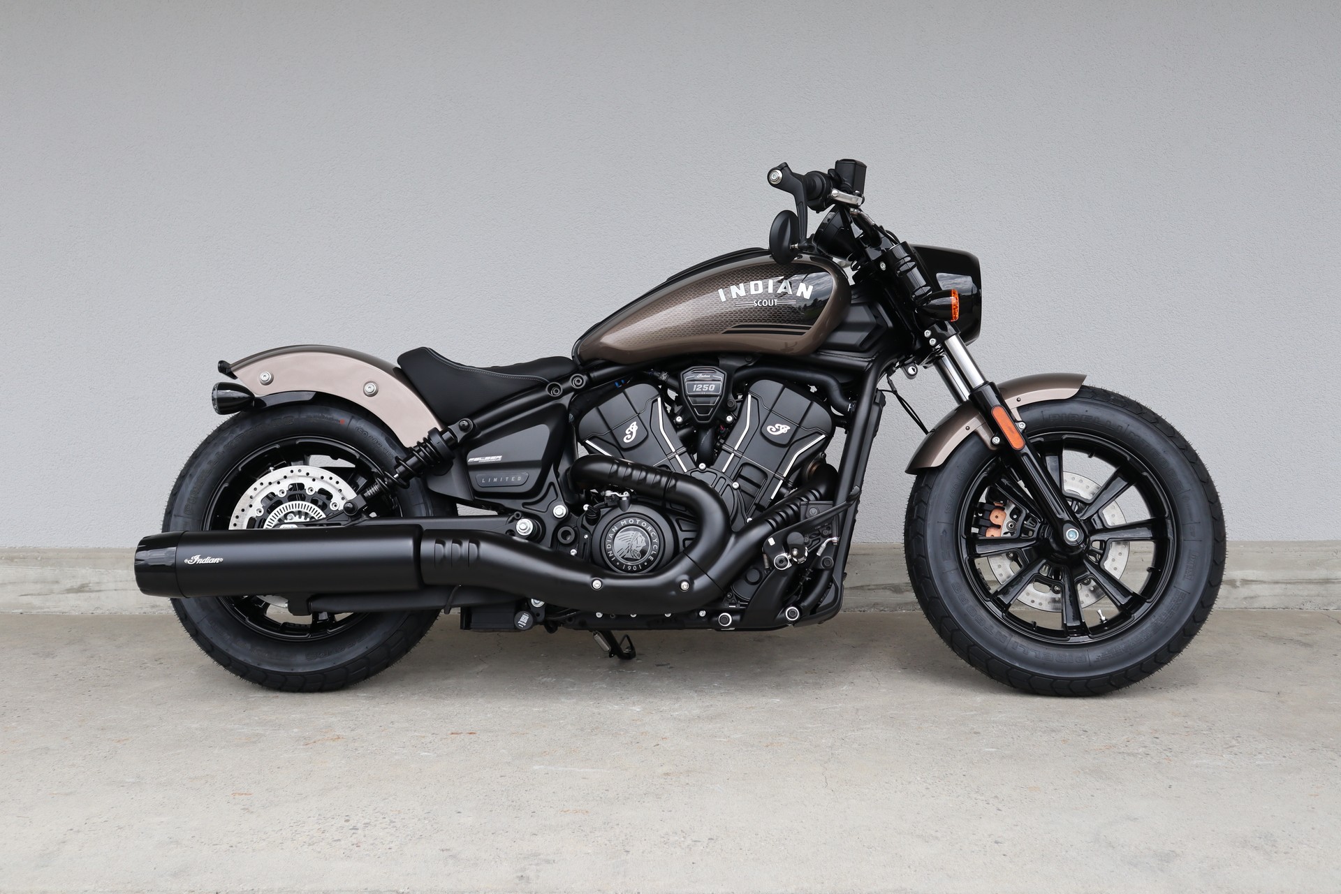 INDIAN Scout Bobber 1250-image-2