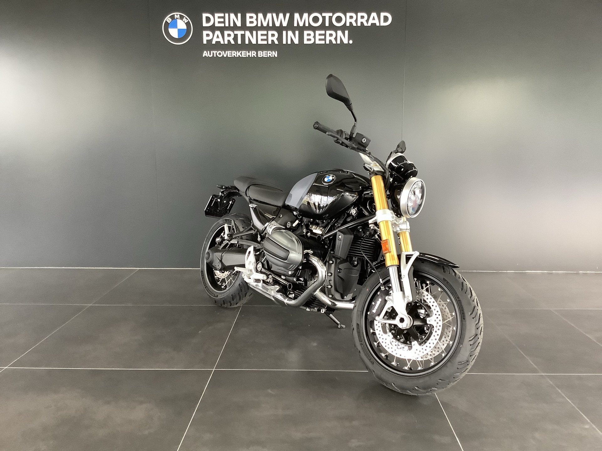 BMW R 12 nine T-image-1