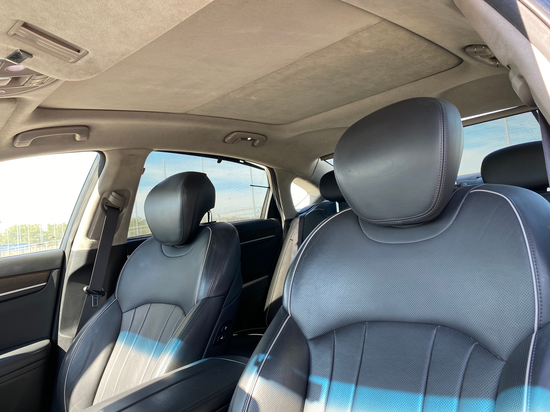 HYUNDAI Genesis Limousine 3.8 V6 HTRAC 4WD-image-13
