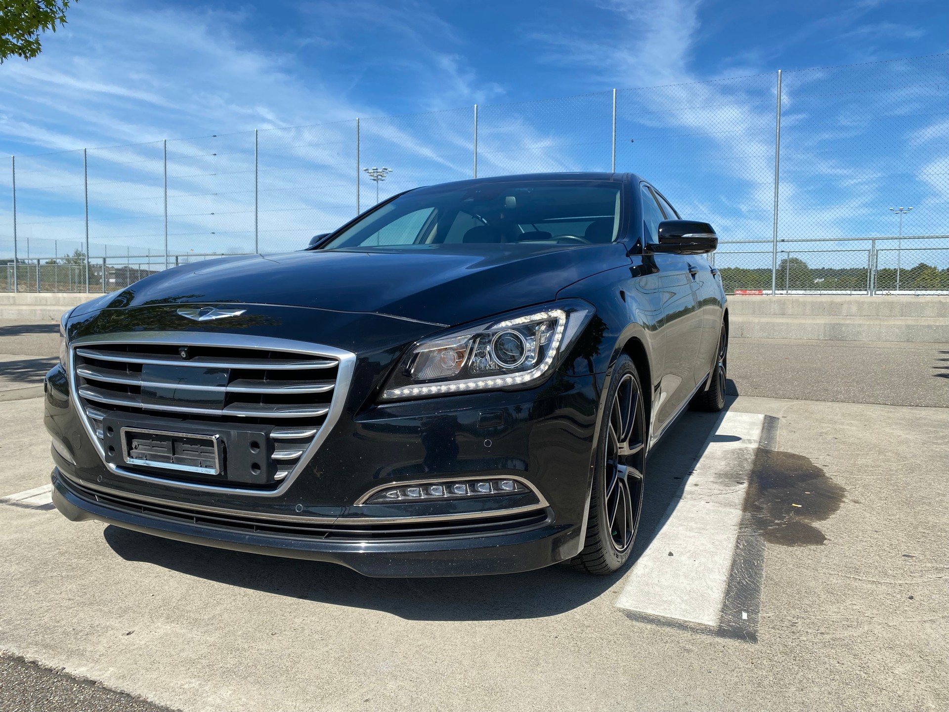 HYUNDAI Genesis Limousine 3.8 V6 HTRAC 4WD-image-2