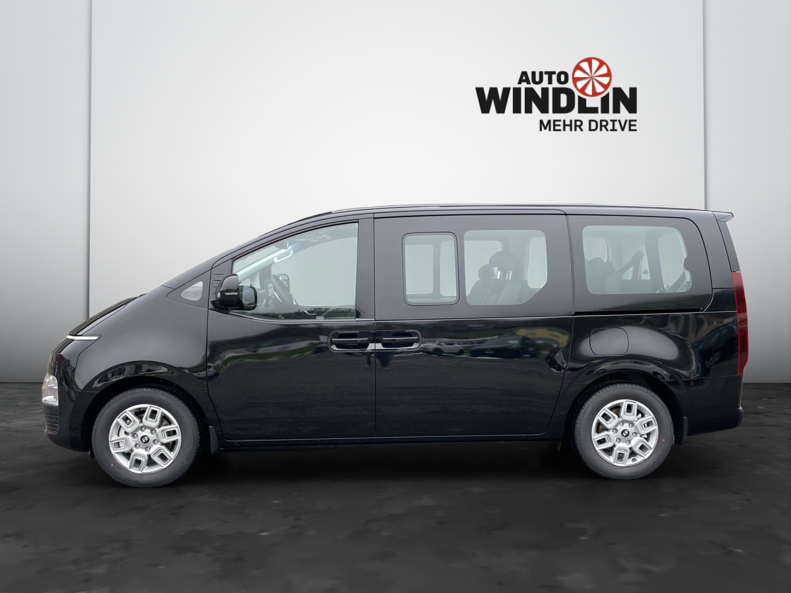 HYUNDAI Staria Wagon 1.6 GDi HEV Amplia-showroom-element-3