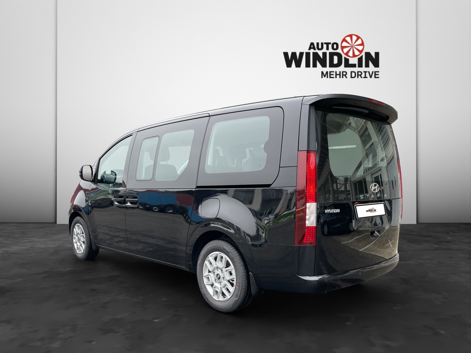 HYUNDAI Staria Wagon 1.6 GDi HEV Amplia-showroom-element-2