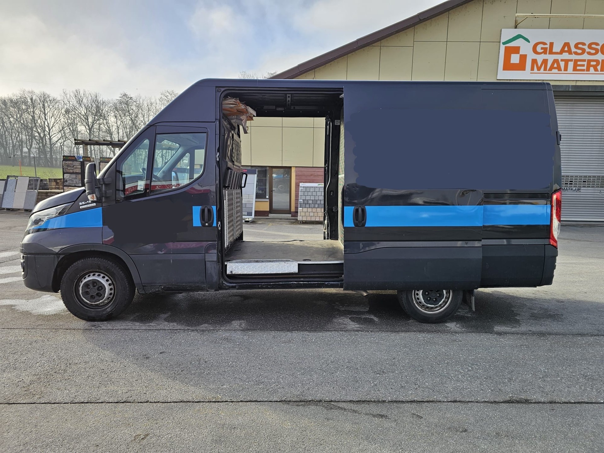 IVECO 35S13A8V Fourgon Van 12m3
