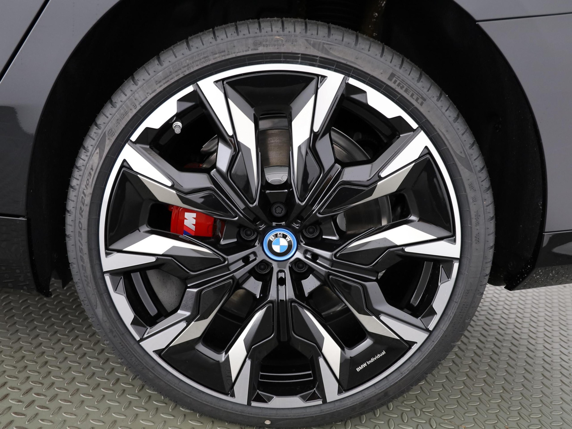 BMW i5 M60 xDrive-showroom-element-3