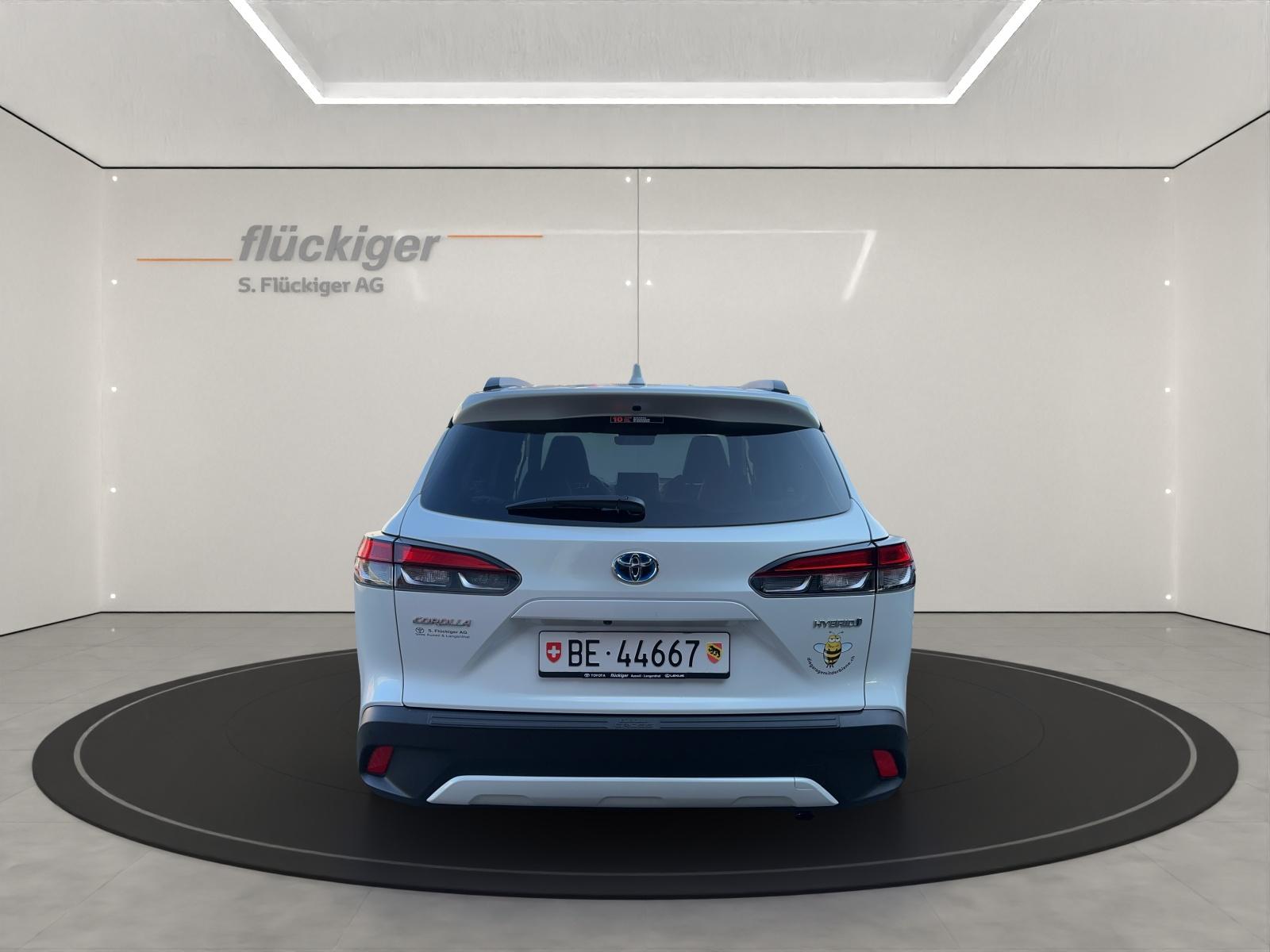 TOYOTA Corolla Cross 2.0 HSD Trend AWD-i-image-5