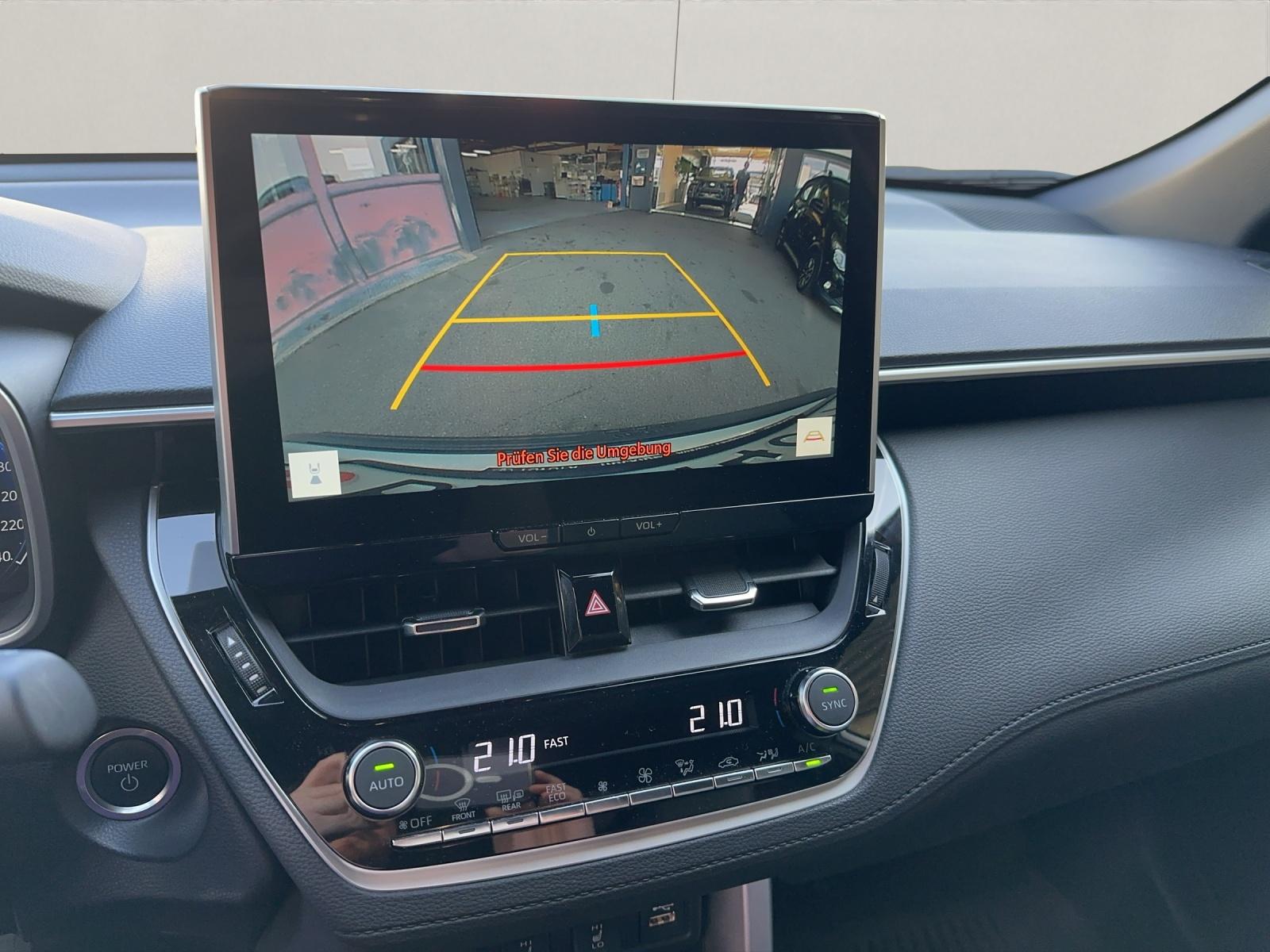 TOYOTA Corolla Cross 2.0 HSD Trend AWD-i-image-13