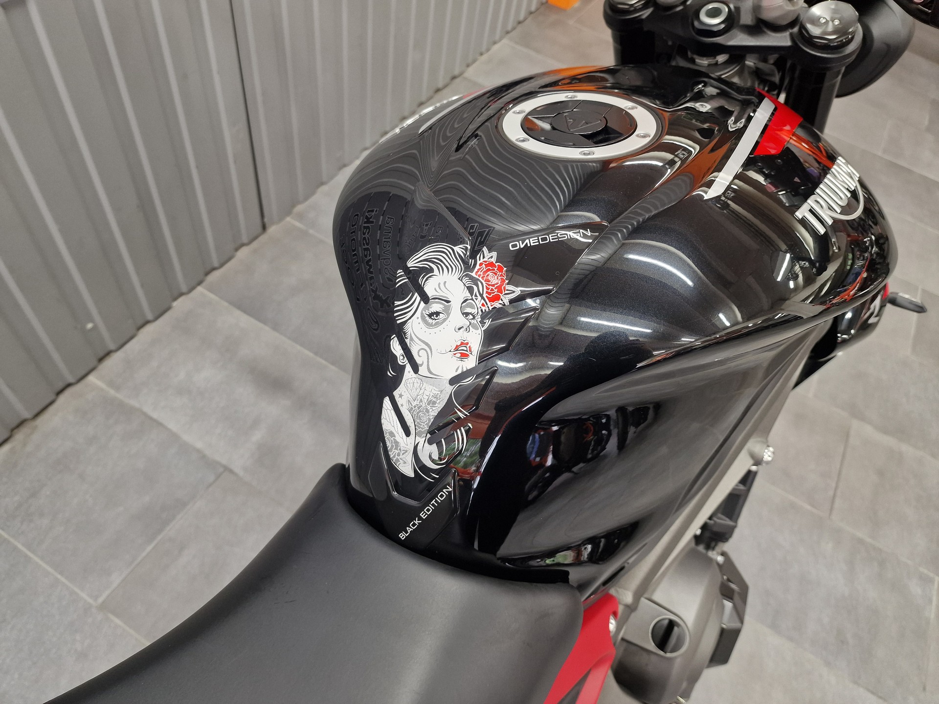 TRIUMPH Street Triple R 765 ABS-image-8
