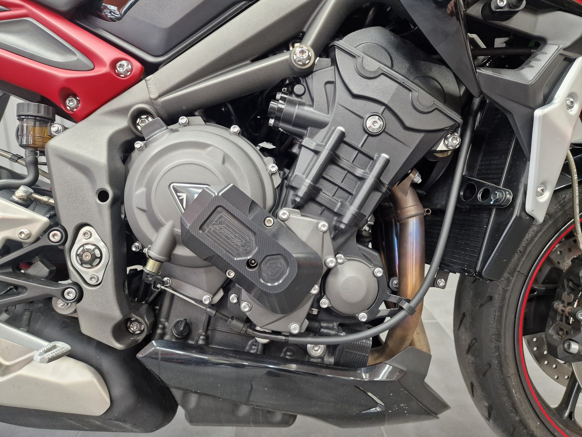 TRIUMPH Street Triple R 765 ABS-image-9