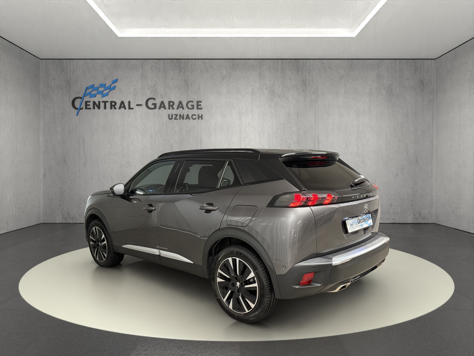 PEUGEOT 2008 1.2 PureTech GT Pack EAT8-showroom-element-2