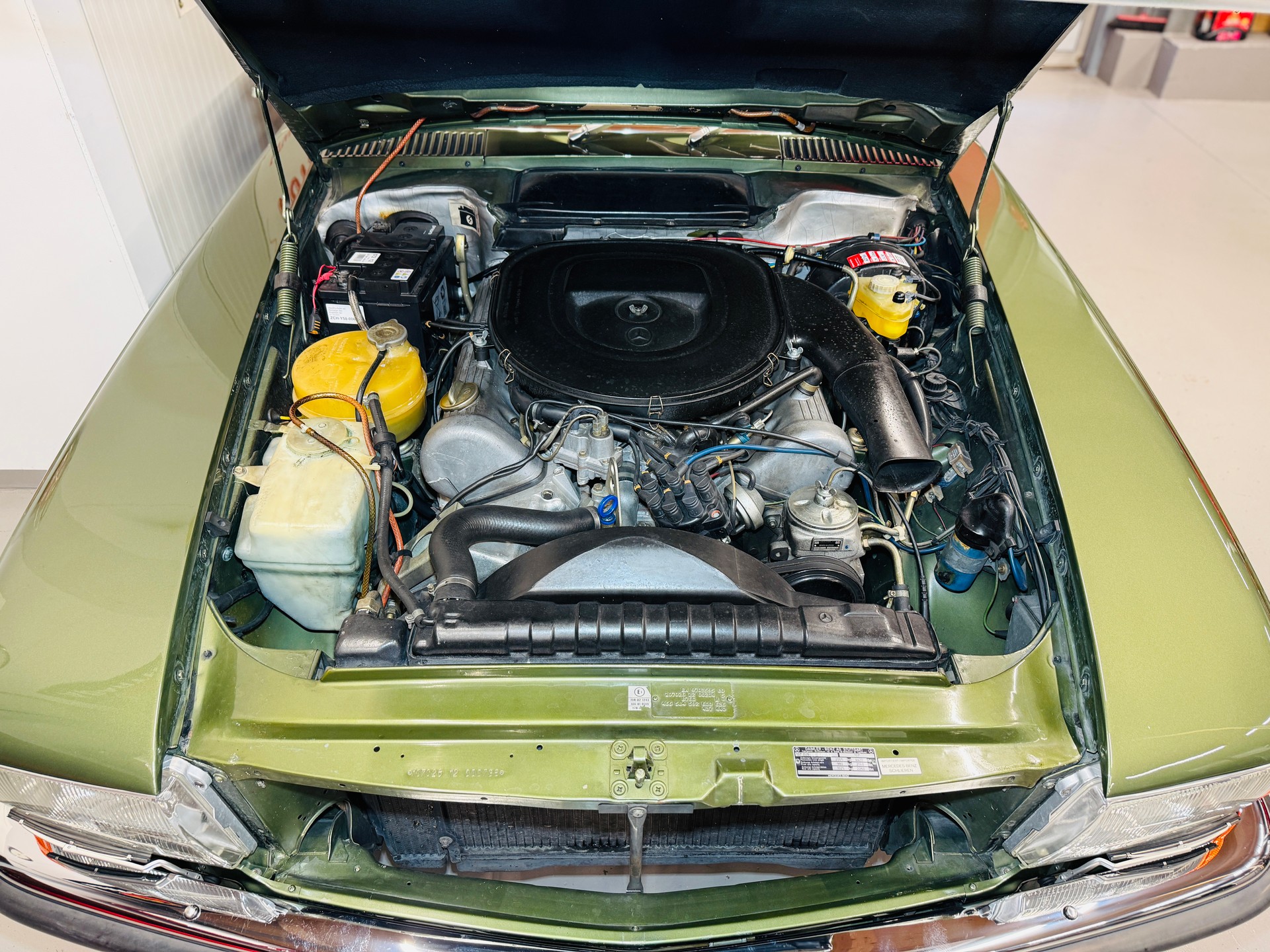 MERCEDES-BENZ 450 SLC 5.0 „Zypressengrün metallic“-image-2