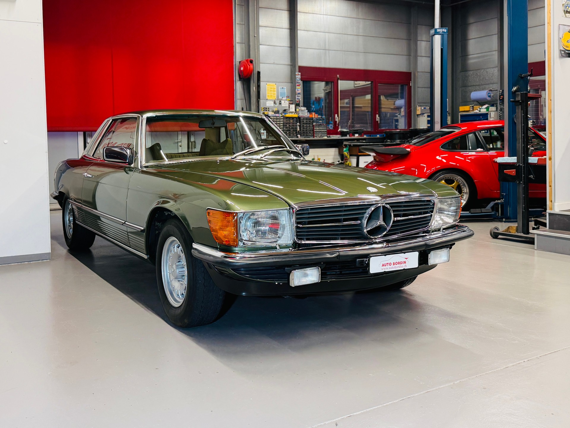 MERCEDES-BENZ 450 SLC 5.0 „Zypressengrün metallic“-image-15