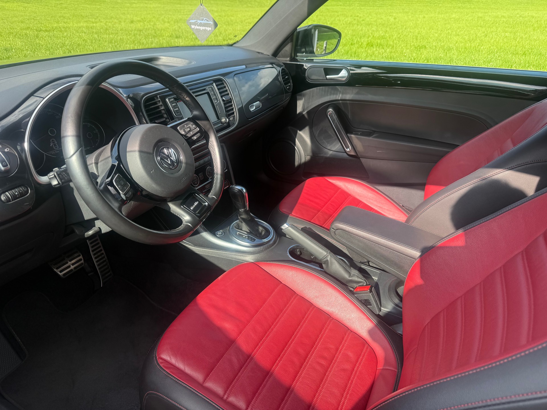 VW Beetle 1.4 TSI BMT R-Line DSG-image-7
