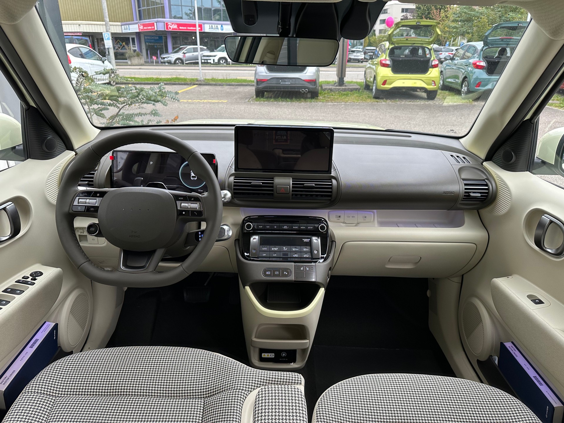HYUNDAI Inster 49kWh Vertex-image-8