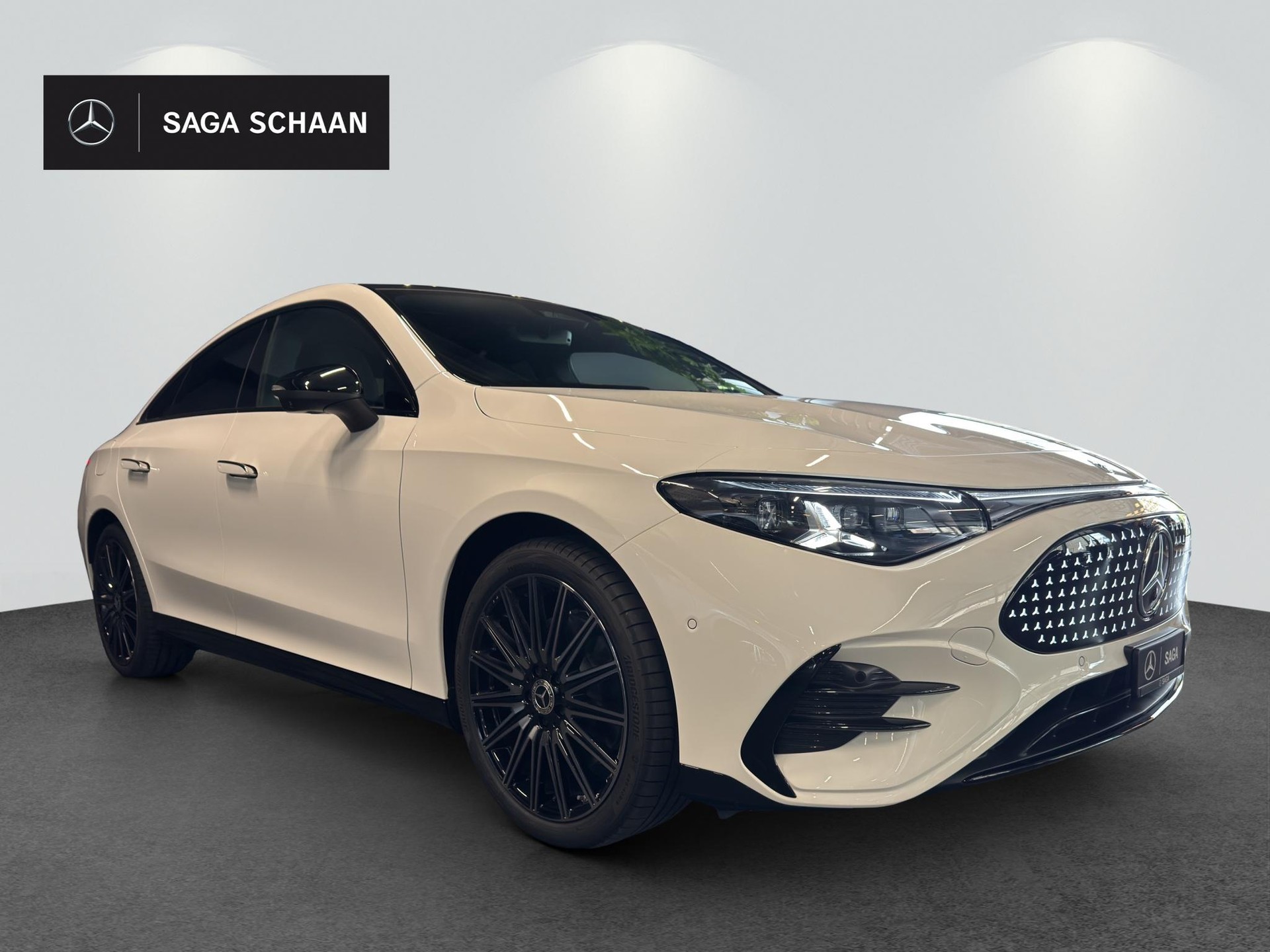 MERCEDES-BENZ CLA 350 AMG Line 4matic-image-4