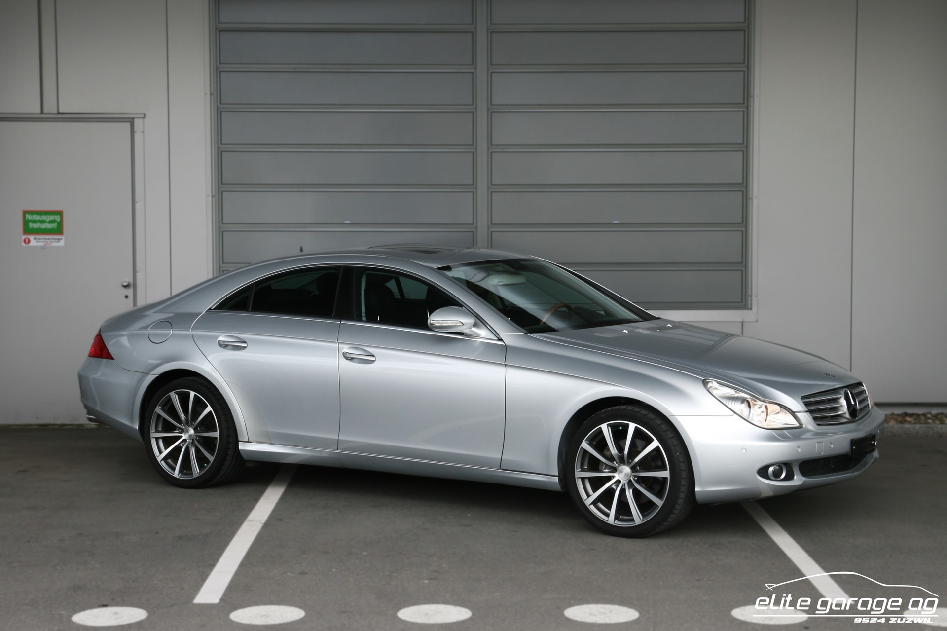 MERCEDES-BENZ CLS 500 7G-Tronic-image-6