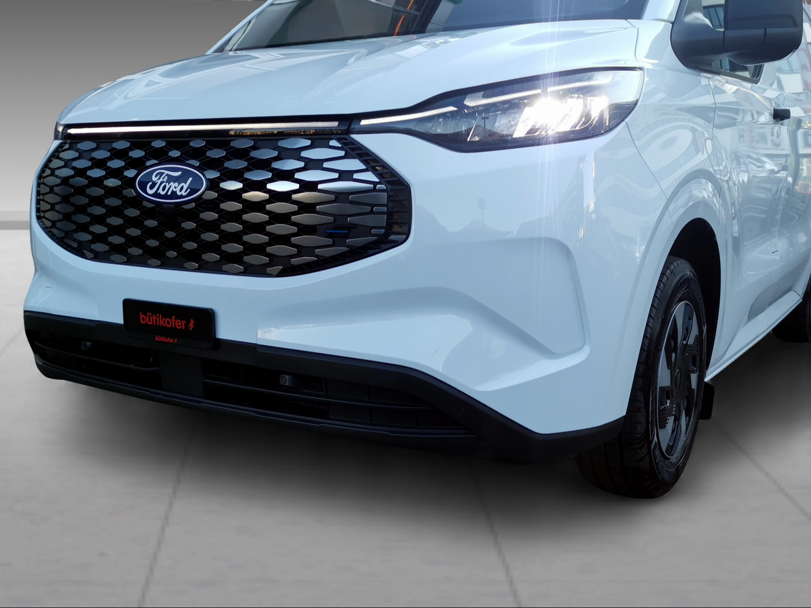 FORD E-Transit C Van 320 L1 74 kWh Trend-image-13