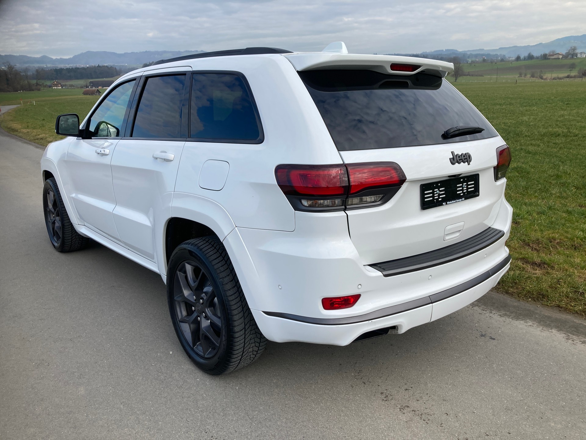 JEEP Grand Cherokee 3.0 CRD S-Limited Automatic-showroom-element-3