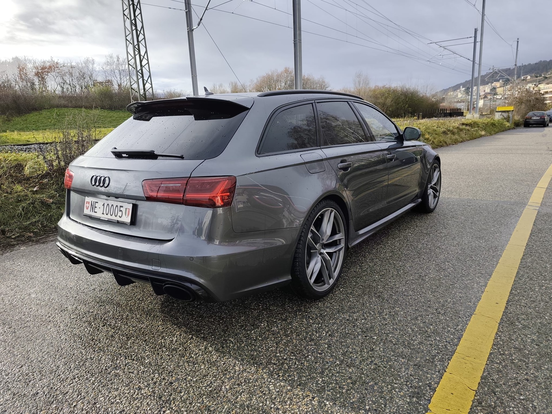 AUDI RS6 Avant 4.0 TFSI V8 quattro Tiptronic-image-3