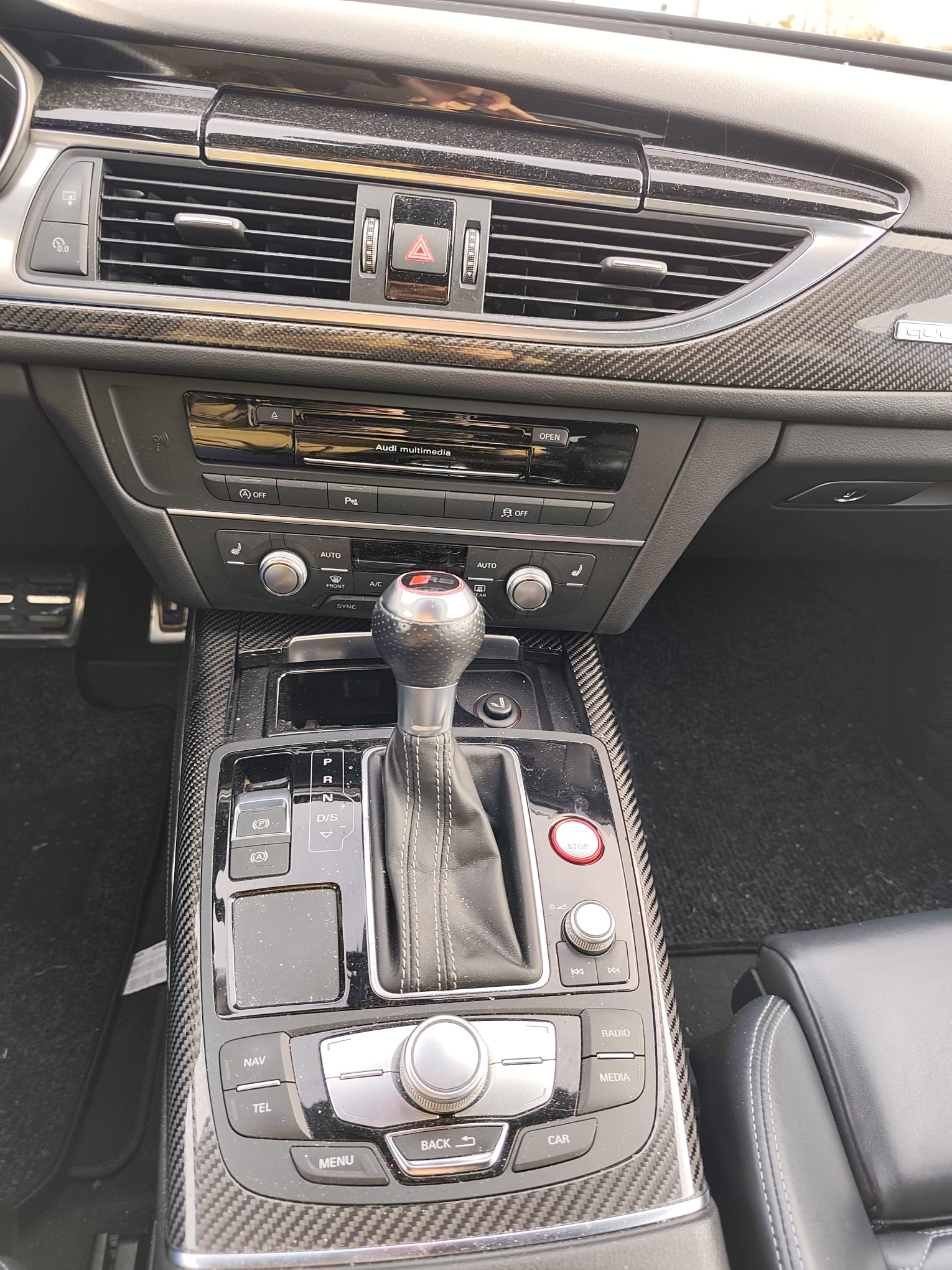 AUDI RS6 Avant 4.0 TFSI V8 quattro Tiptronic-image-6