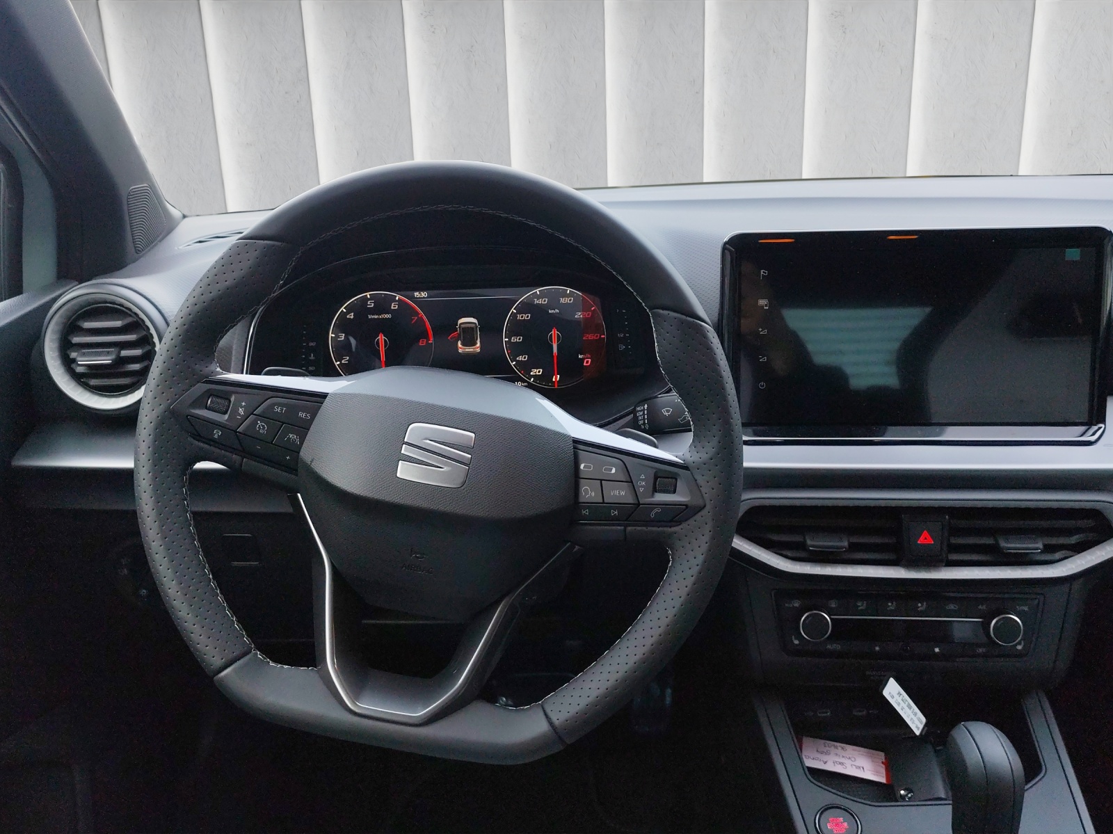 SEAT Arona 1.5 Eco TSI FR DSG-image-7