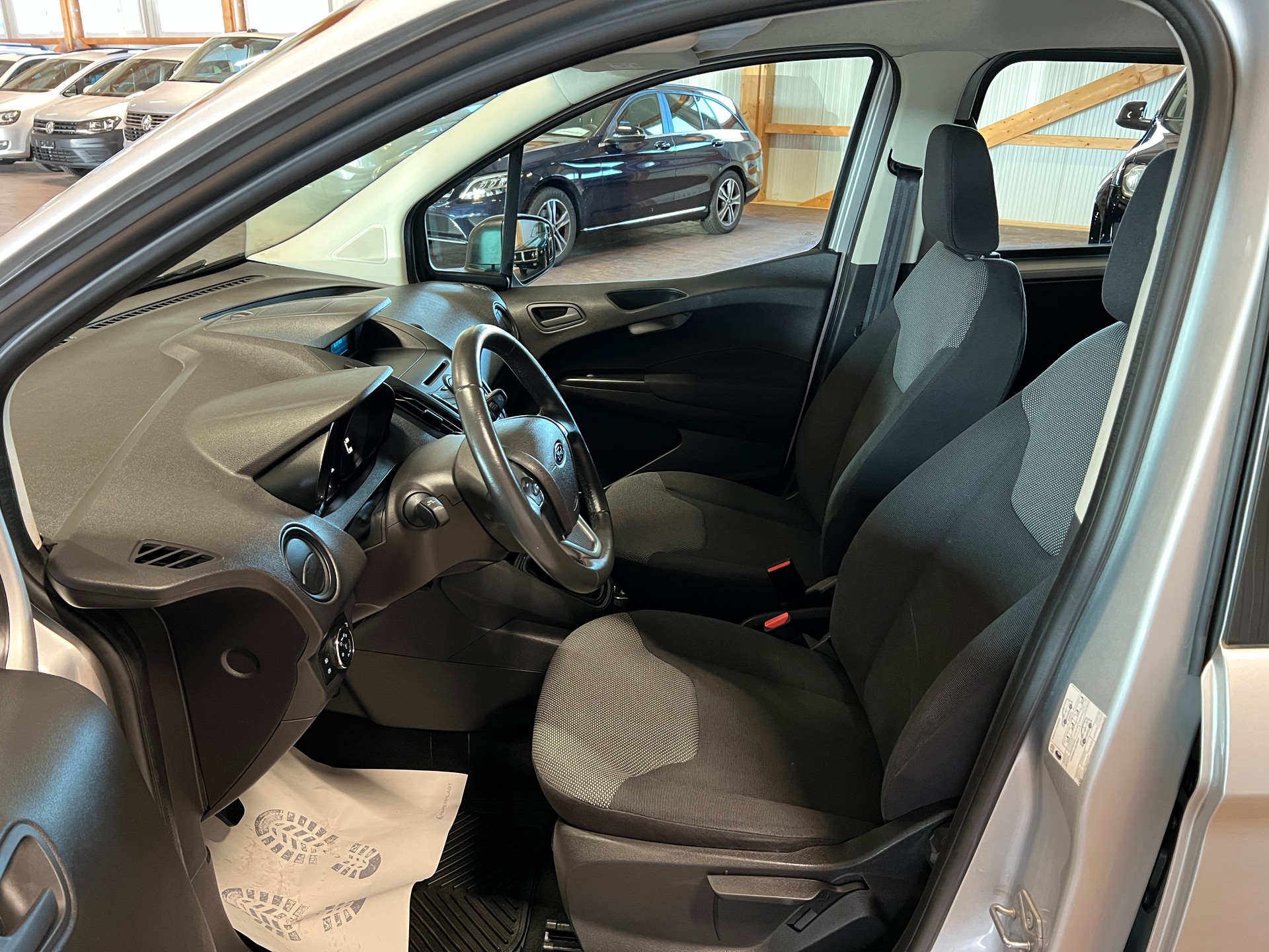 FORD Transit Courier Combi 1.5 TDCi Ambiente-image-8