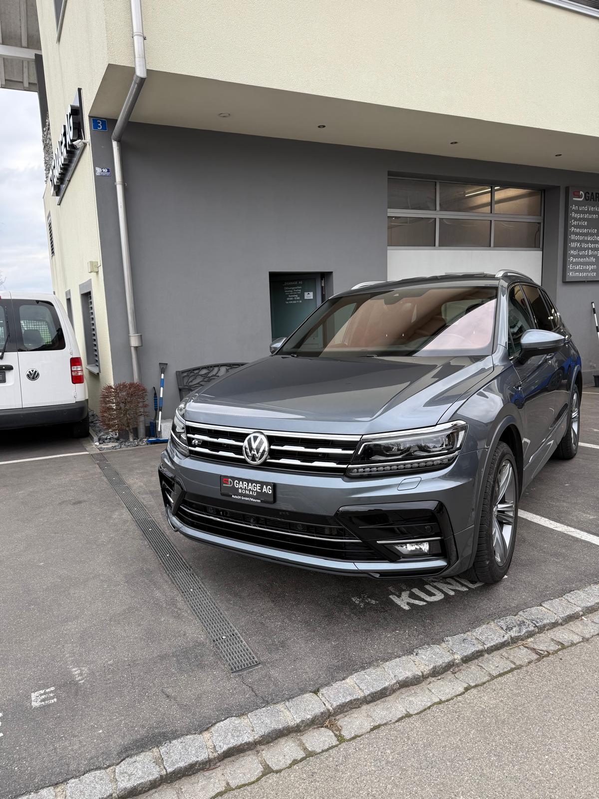 VW Tiguan Allspace 2.0 TDI SCR Highline 4Motion DSG-image-9