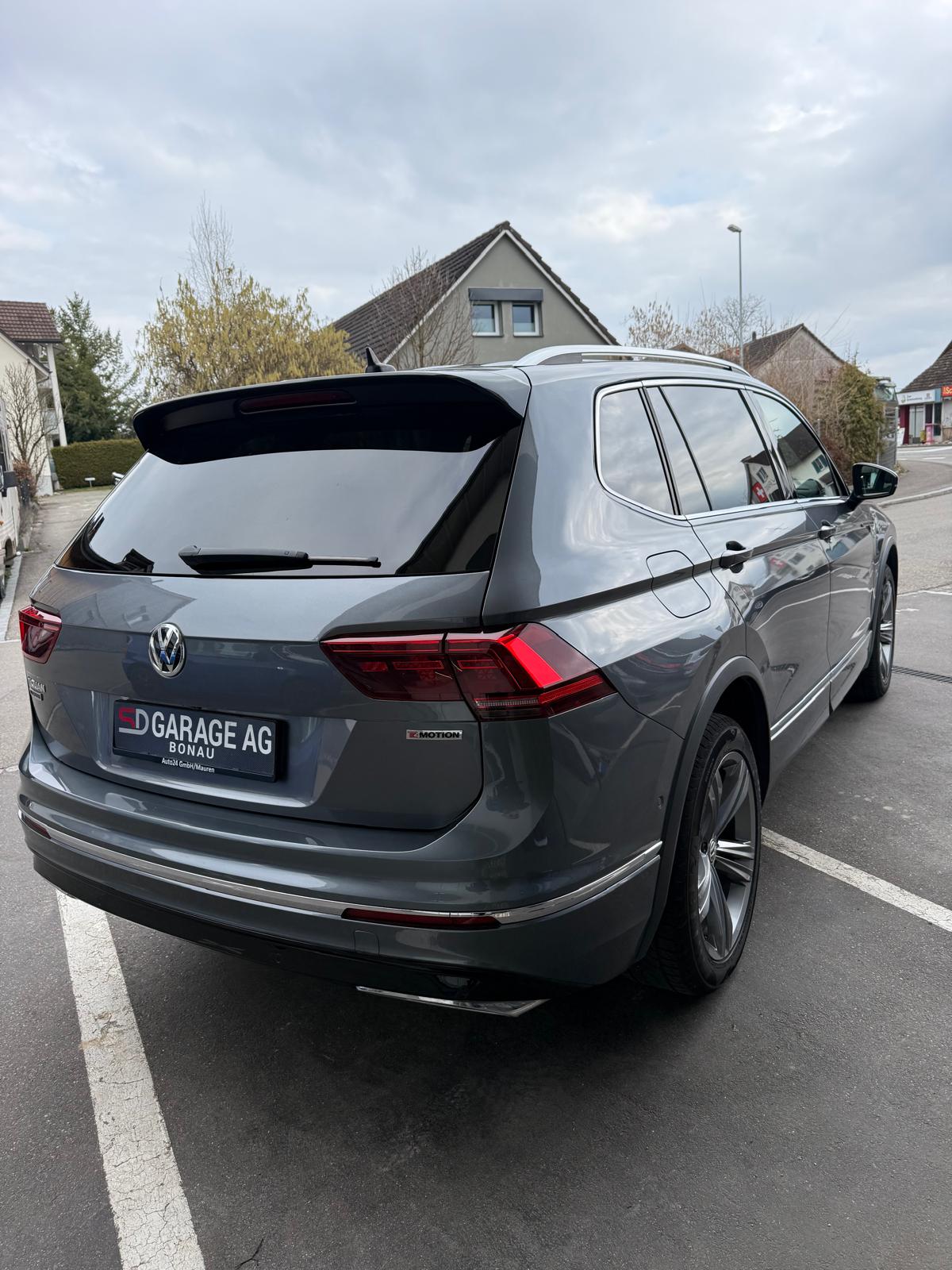 VW Tiguan Allspace 2.0 TDI SCR Highline 4Motion DSG-image-5