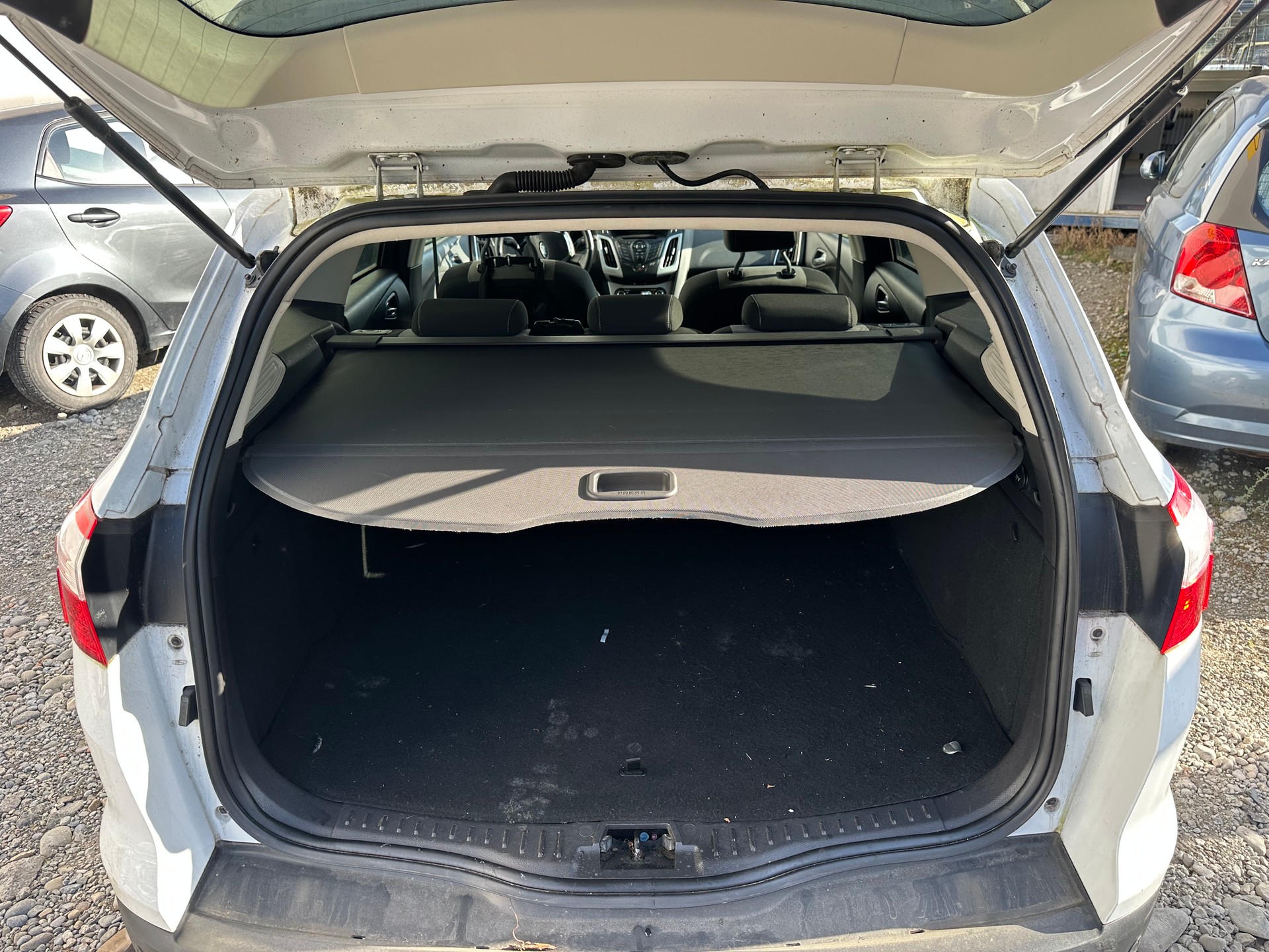FORD Focus 2.0 TDCi Trend PowerShift-image-4