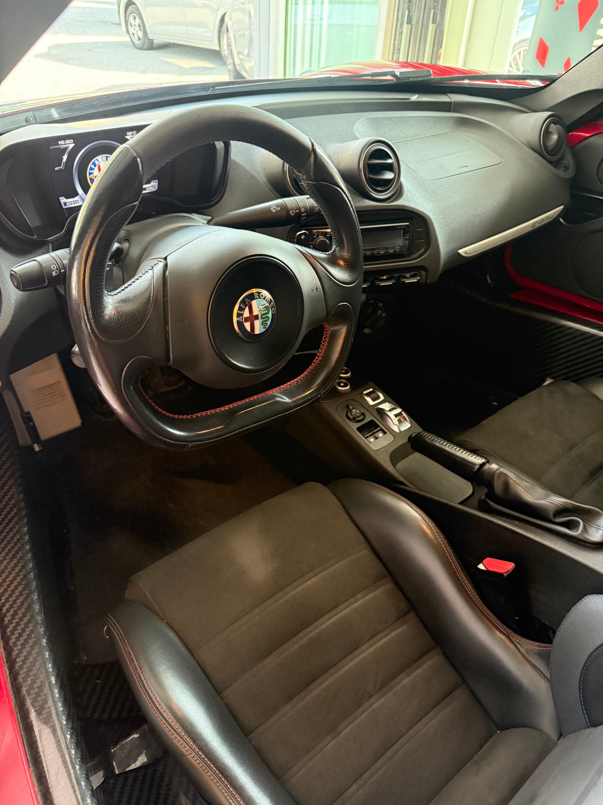 ALFA ROMEO 4C 1750 TBi TCT-image-9