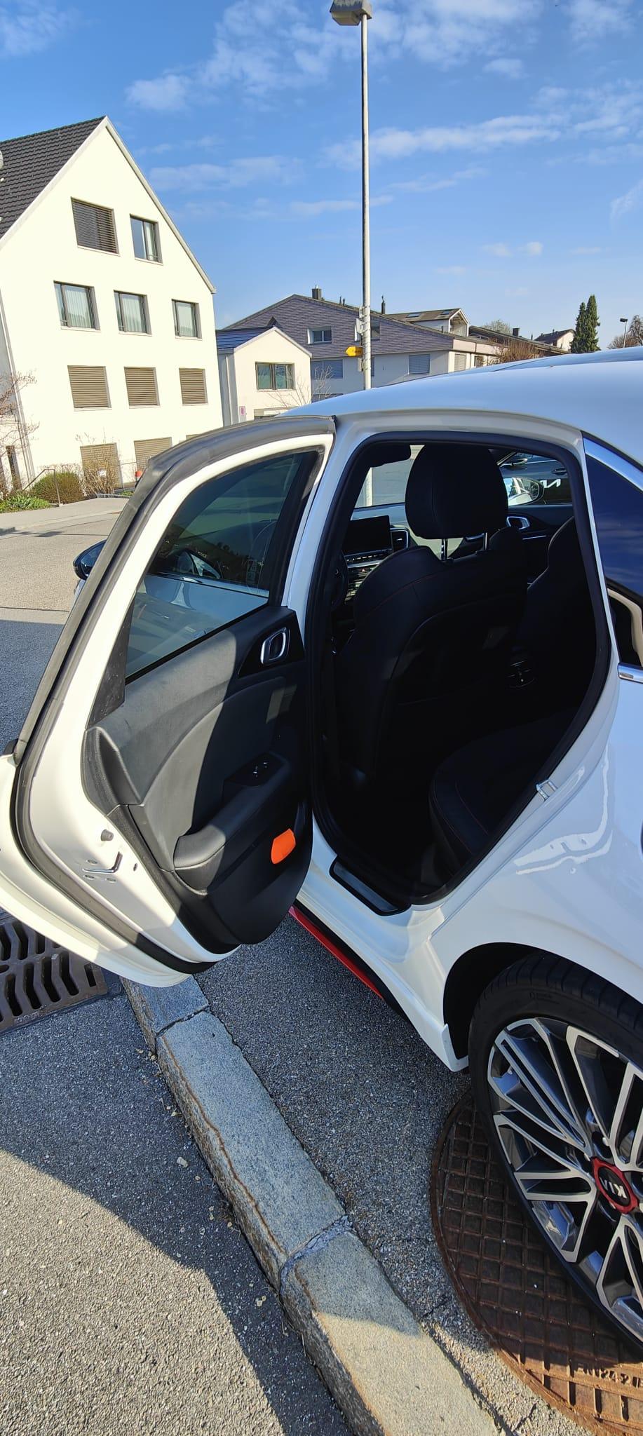 KIA Ceed 1.6 T-GDi GT-image-11