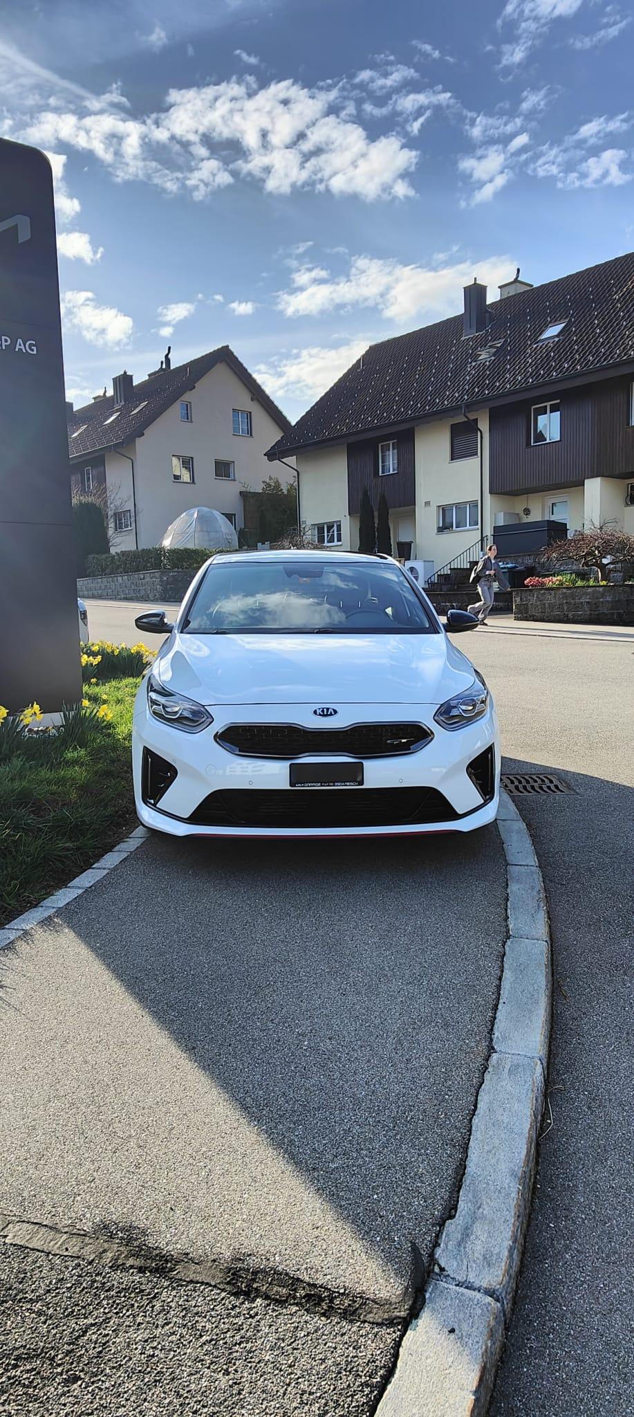 KIA Ceed 1.6 T-GDi GT-showroom-element-2