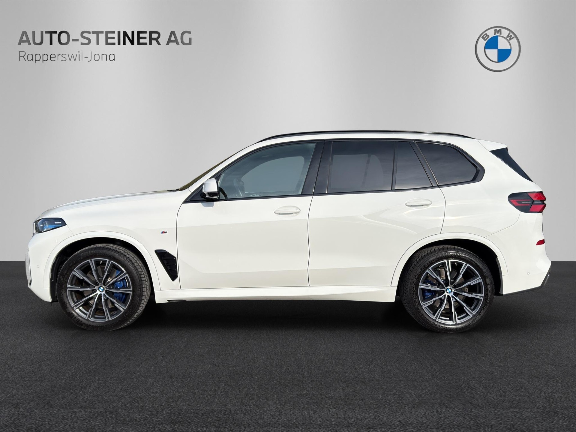 BMW X5 xDrive 48V 30d M Sport Steptronic-showroom-element-1