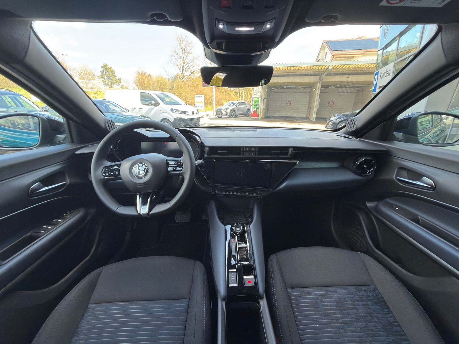 ALFA ROMEO Junior 1.2 48V Hybrid Q4 Sprint Pack Tech-image-7