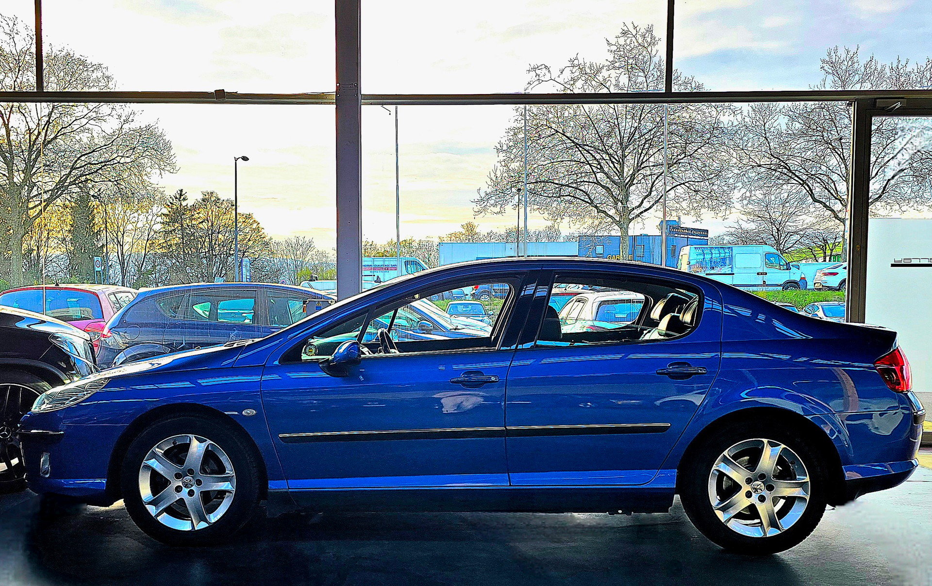 PEUGEOT 407 2.0 HDI SV Executive-showroom-element-2